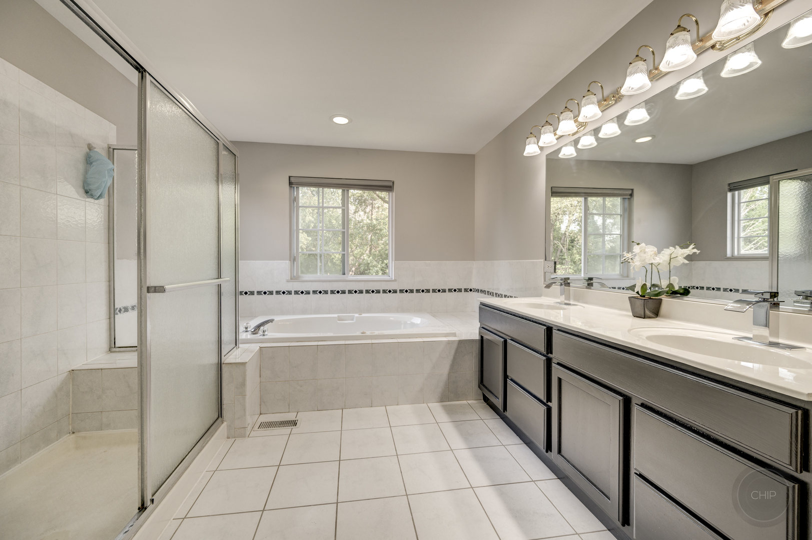 2960 Burlington Avenue