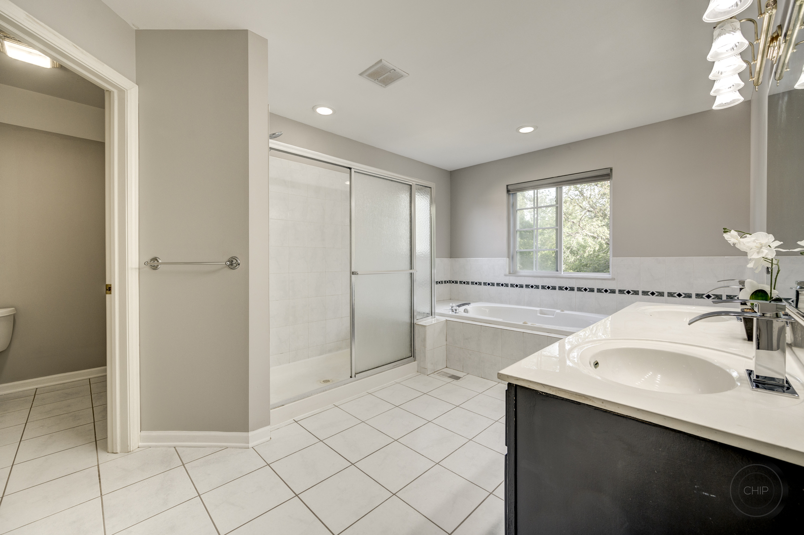 2960 Burlington Avenue