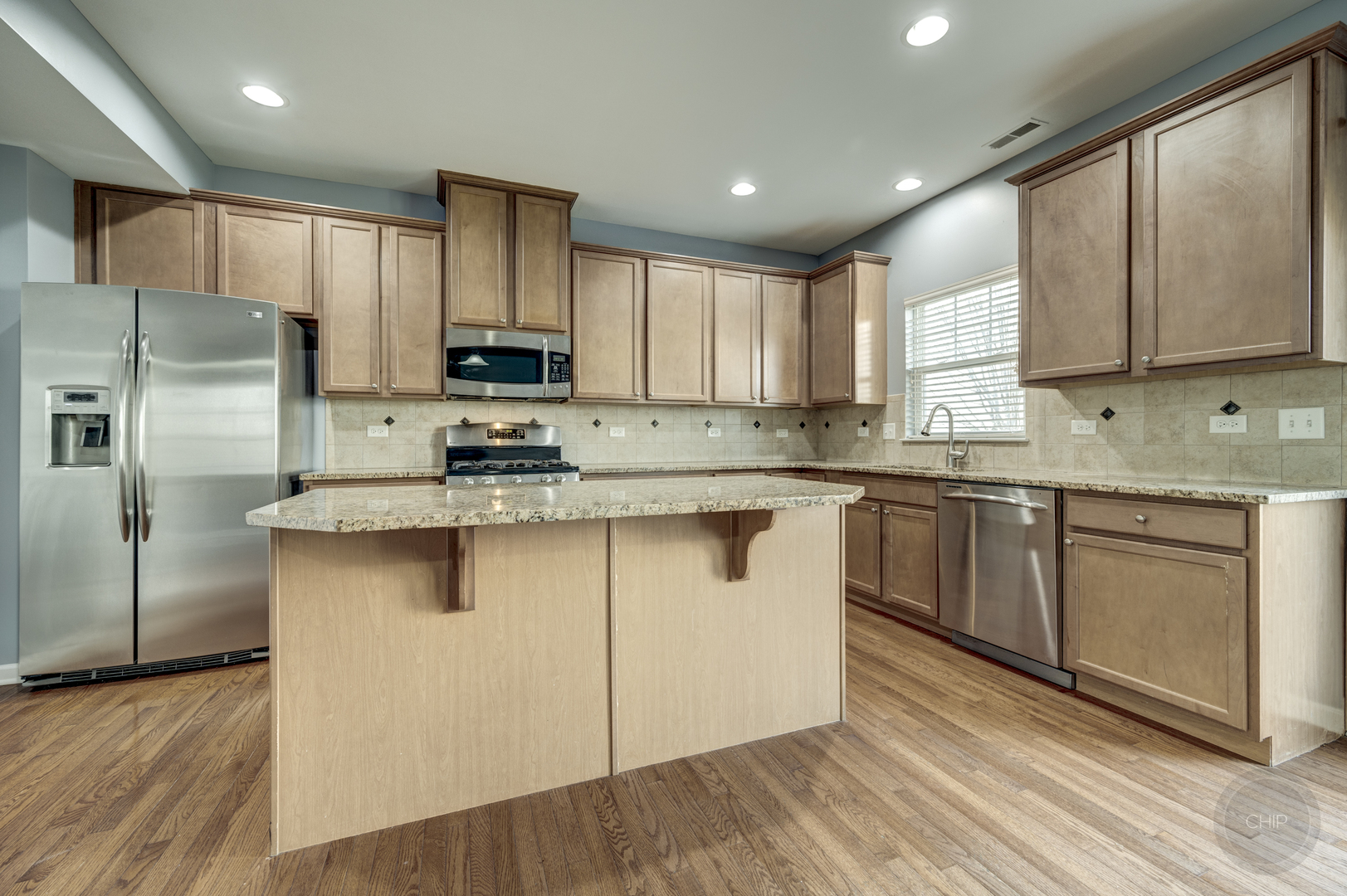 331 N Commerce Street