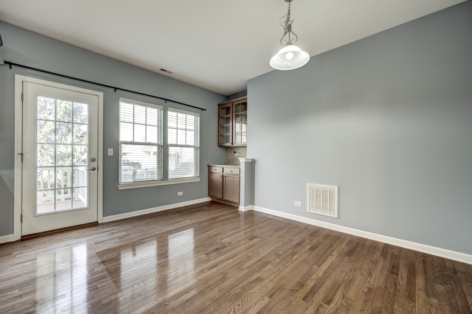 331 N Commerce Street