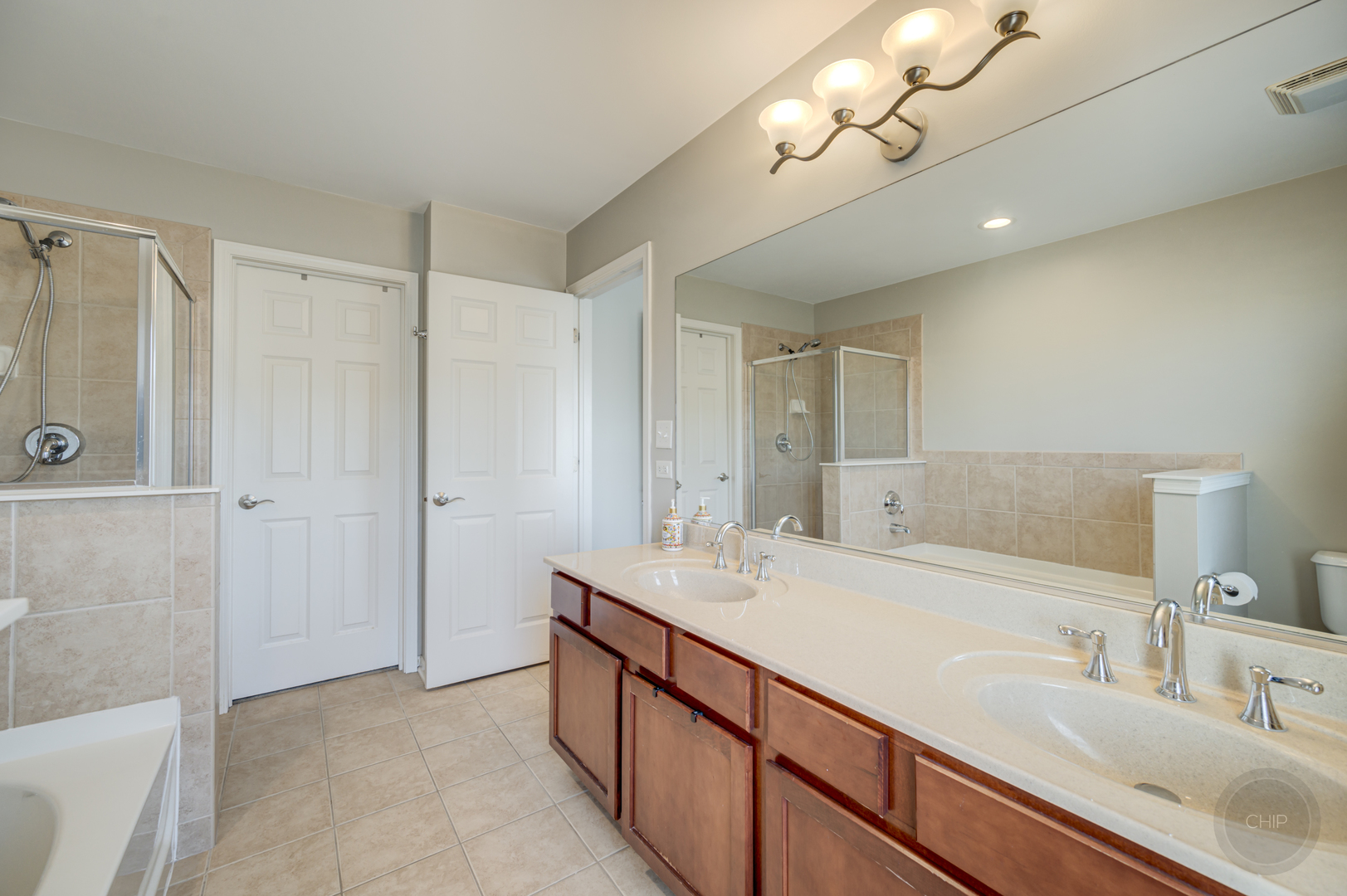 3460 Bradbury Circle