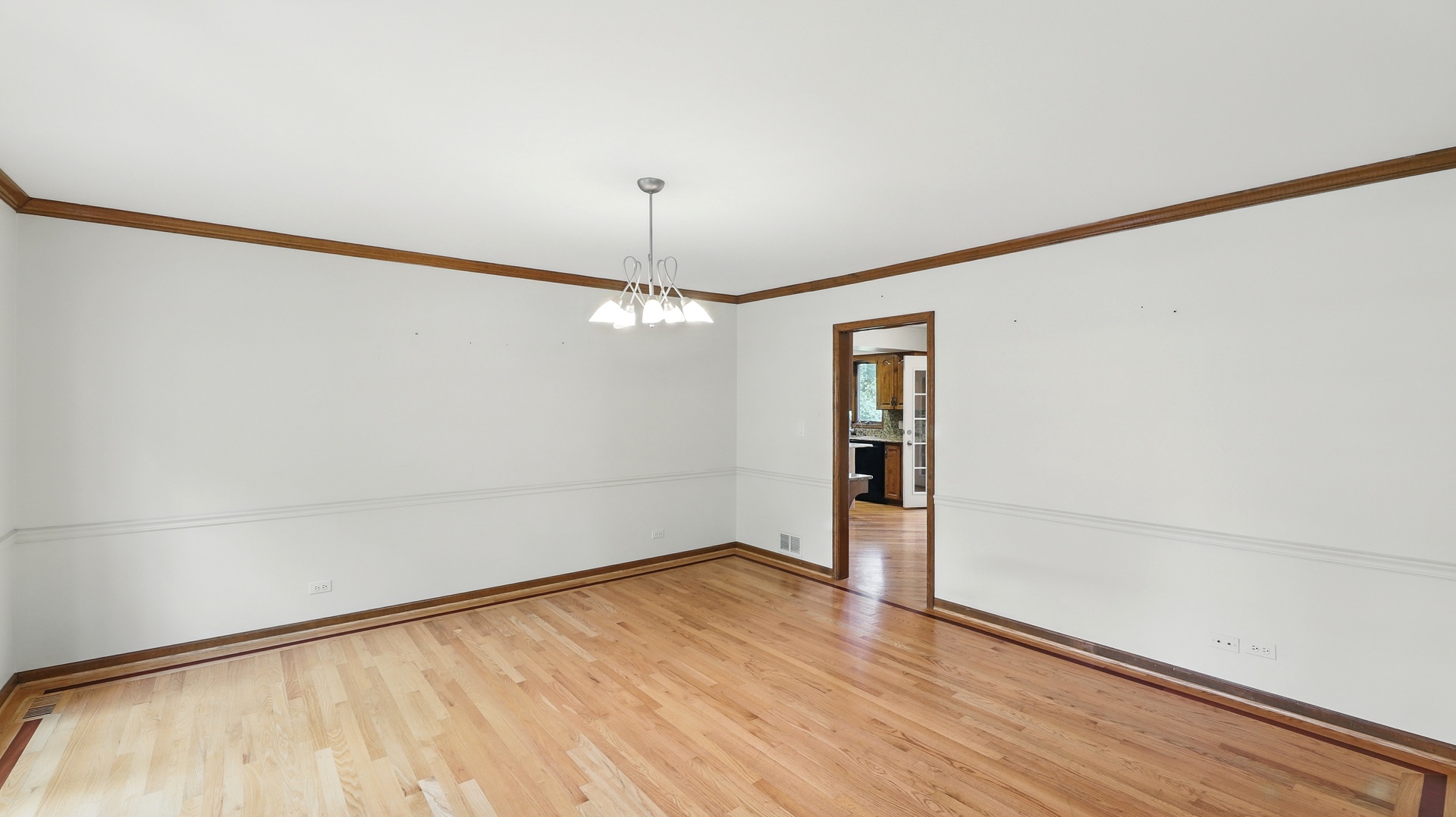 812 Saint Stephens Grn