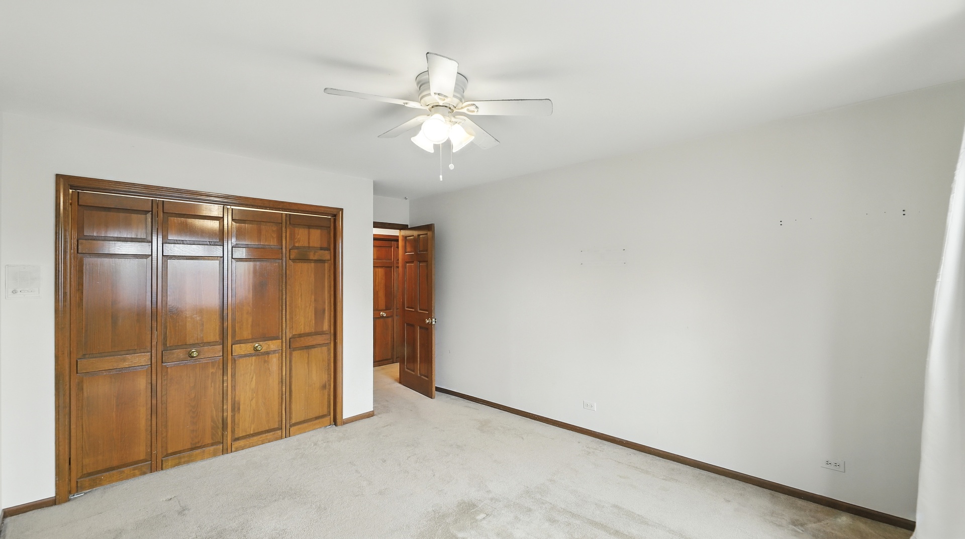 812 Saint Stephens Grn