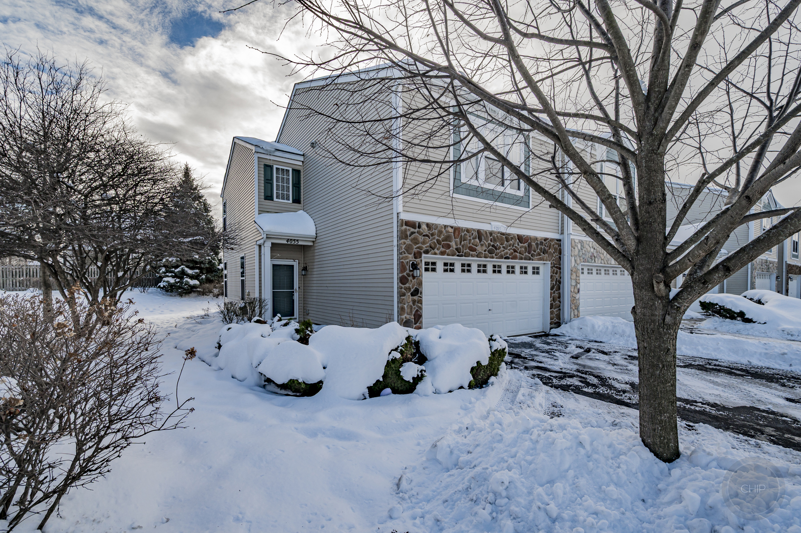 4055 Blackstone Drive Unit: 4055