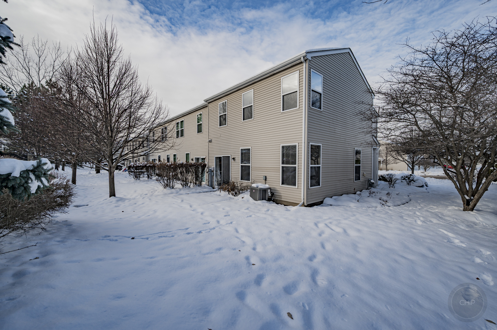 4055 Blackstone Drive Unit: 4055
