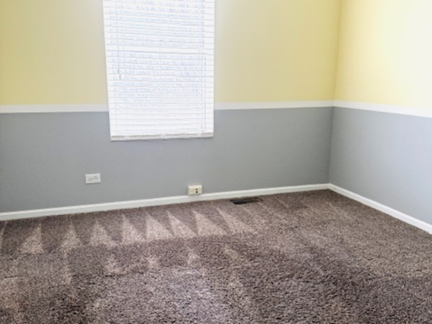 4055 Blackstone Drive Unit: 4055