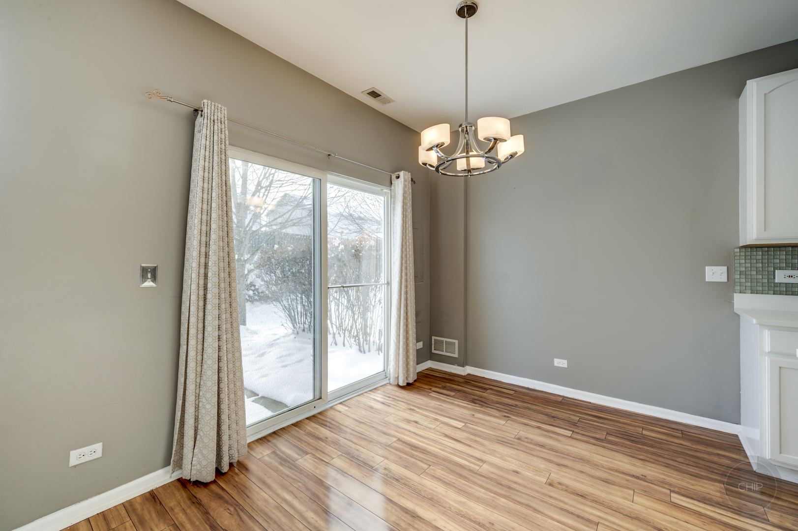 4055 Blackstone Drive Unit: 4055