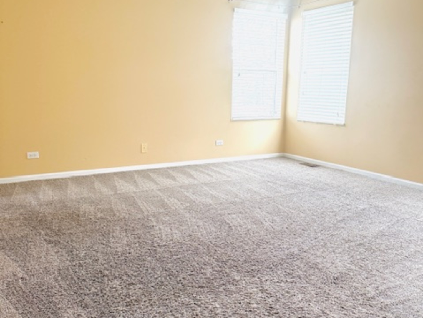 4055 Blackstone Drive Unit: 4055