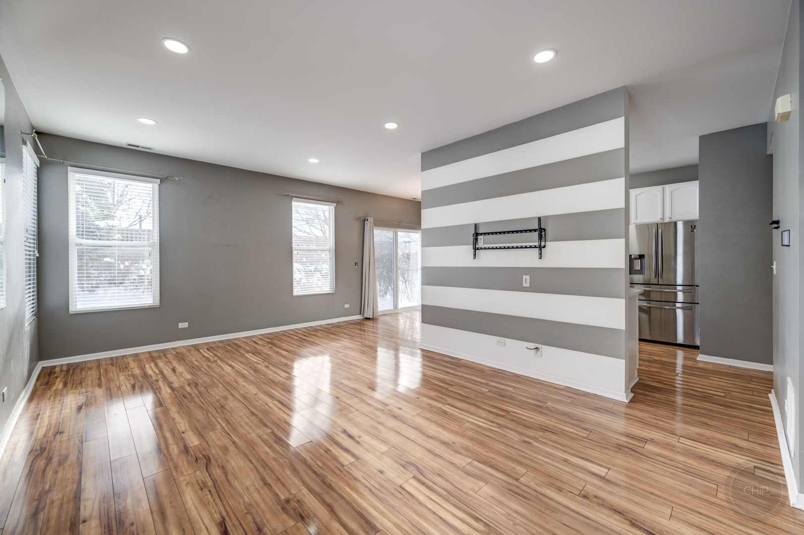 4055 Blackstone Drive Unit: 4055