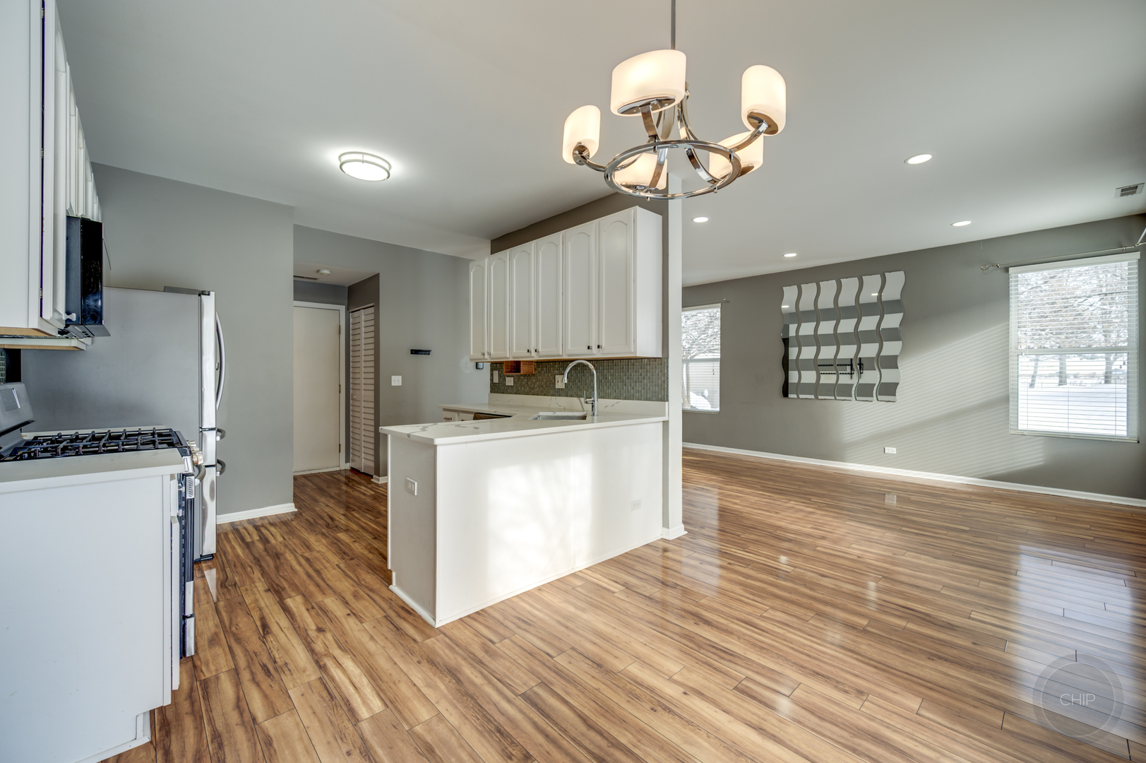 4055 Blackstone Drive Unit: 4055