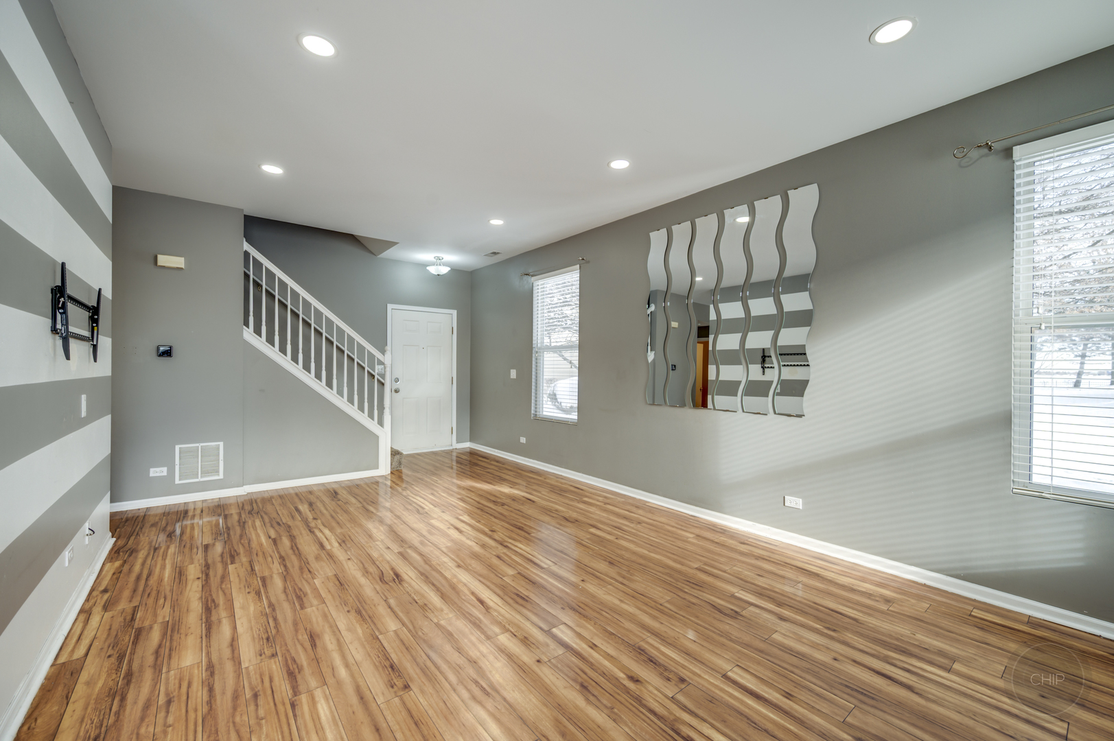 4055 Blackstone Drive Unit: 4055