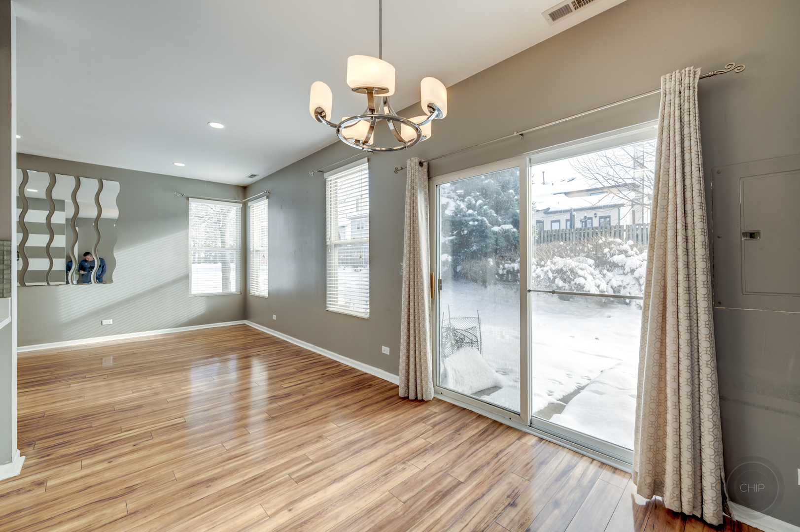 4055 Blackstone Drive Unit: 4055