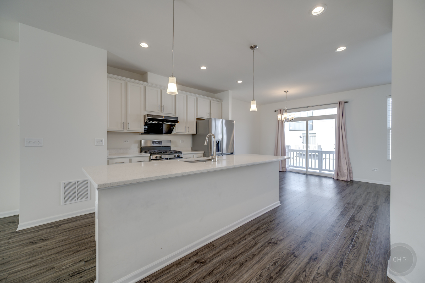 4138 Irving Road Unit: 4138