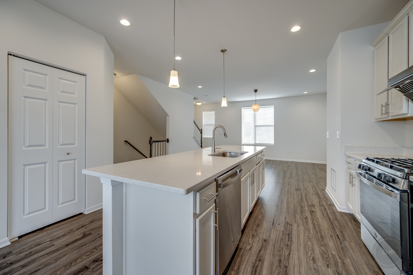 4138 Irving Road Unit: 4138