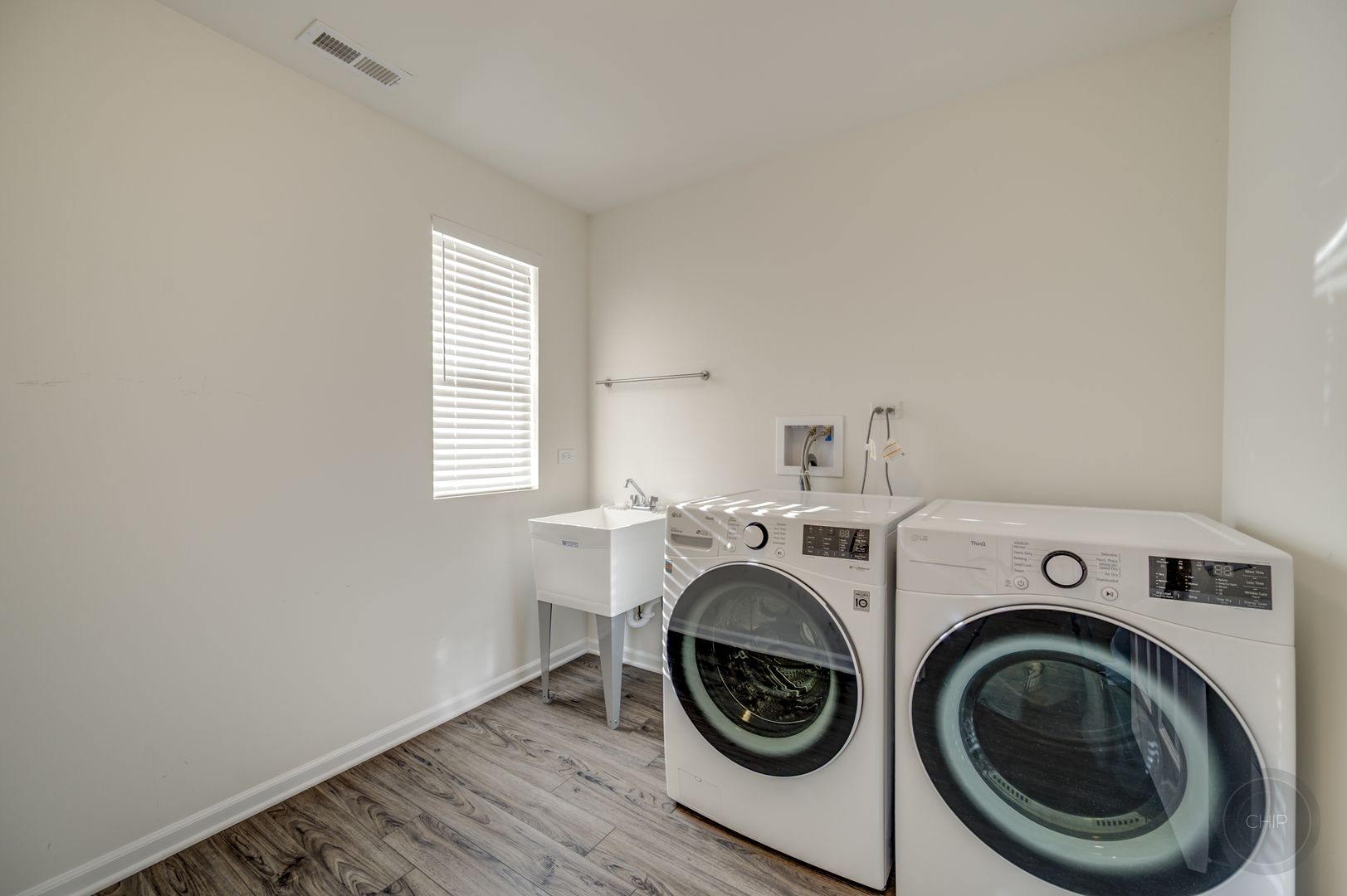 4138 Irving Road Unit: 4138