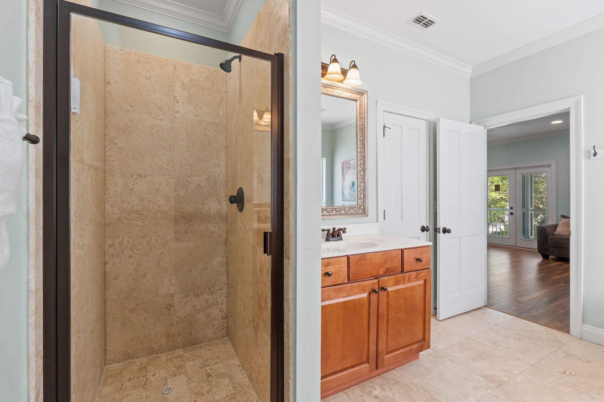 209 E Grand Key Loop