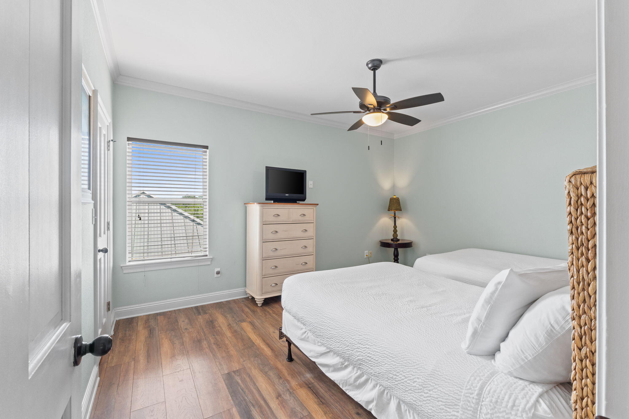 209 E Grand Key Loop