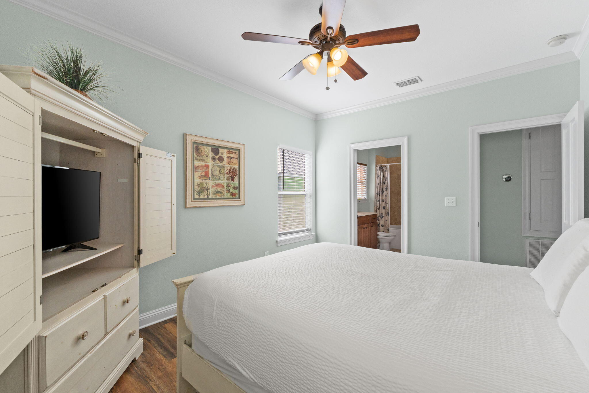 209 E Grand Key Loop