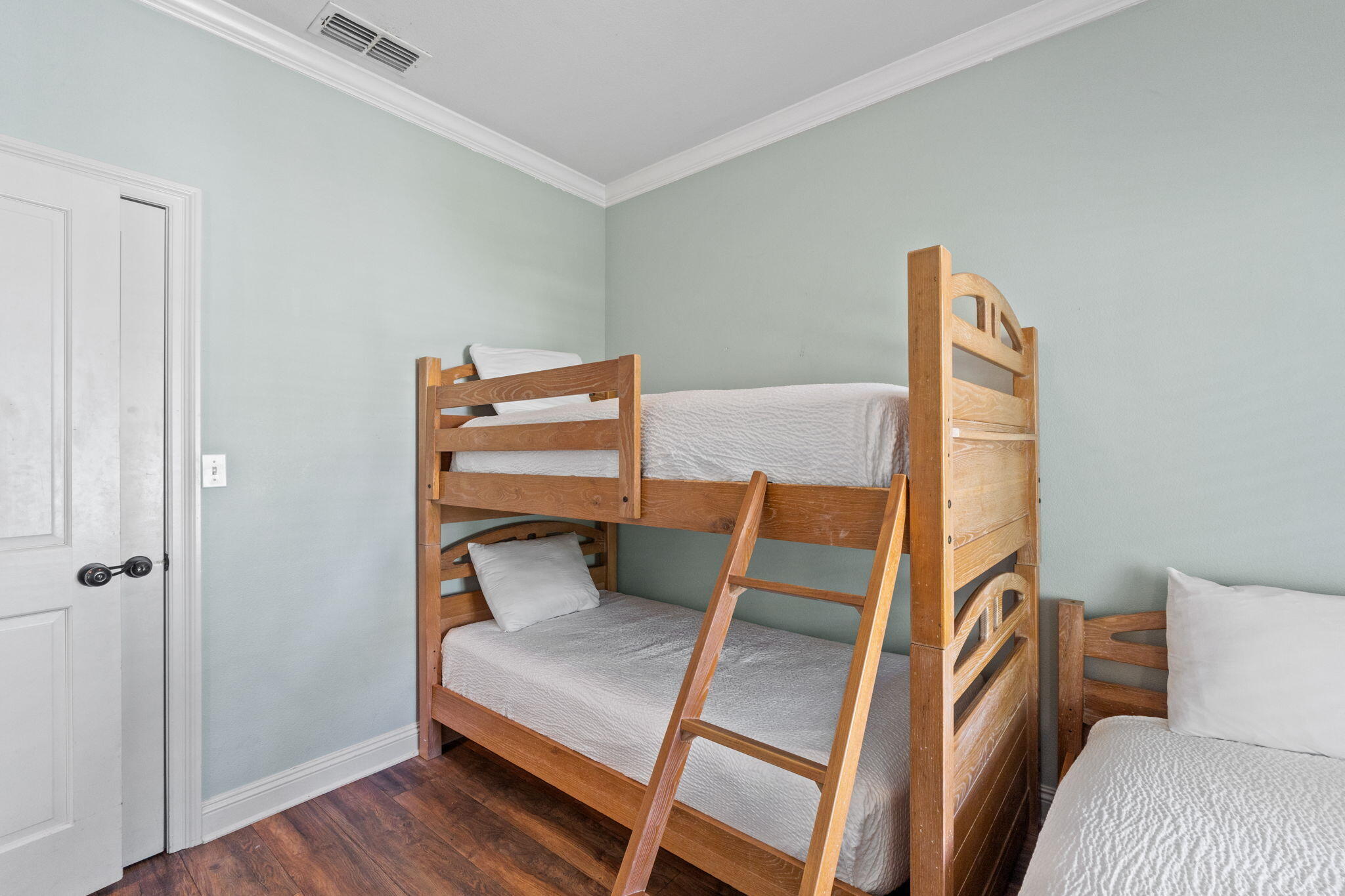 209 E Grand Key Loop