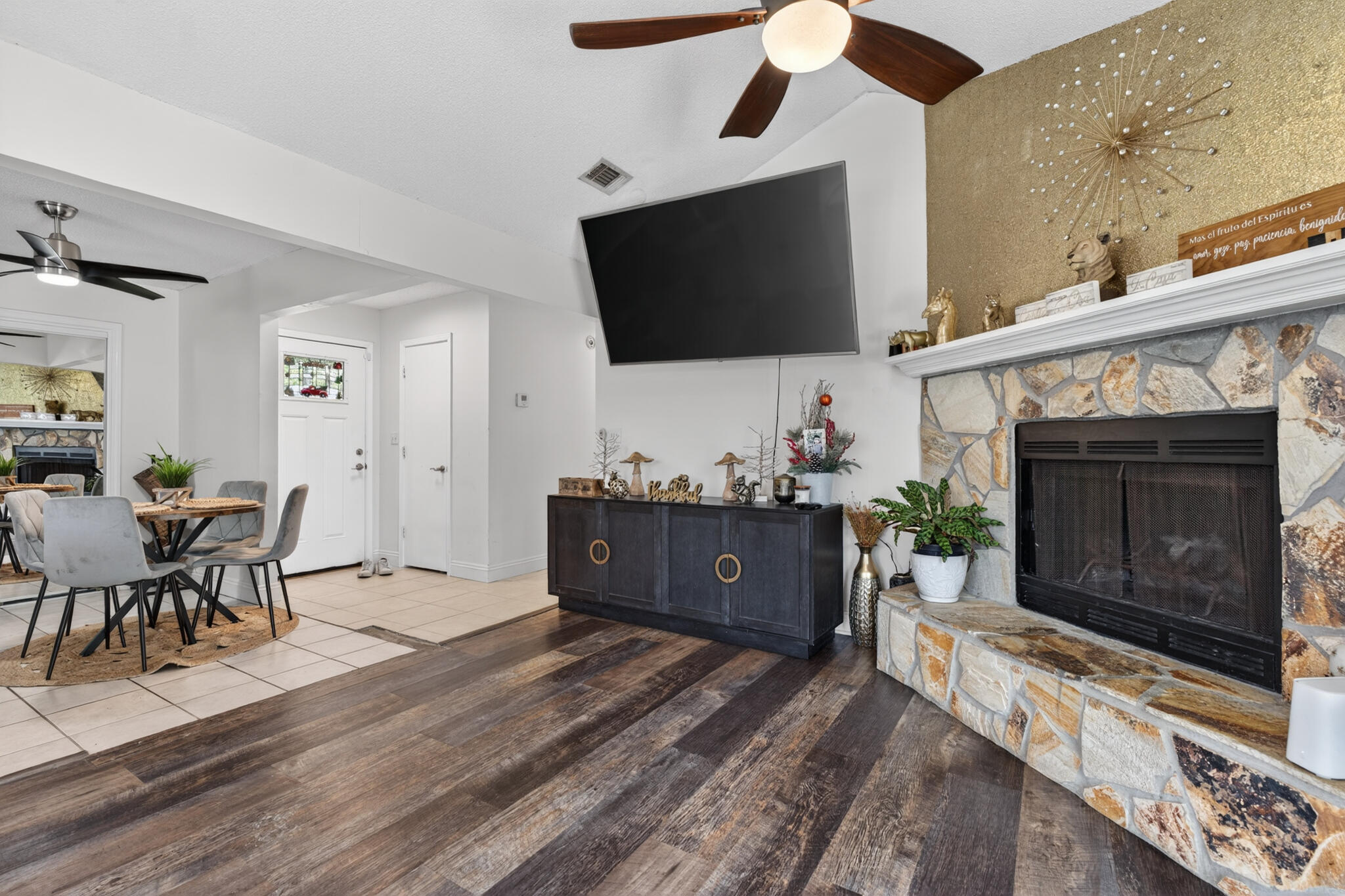 1220 Lexie Drive