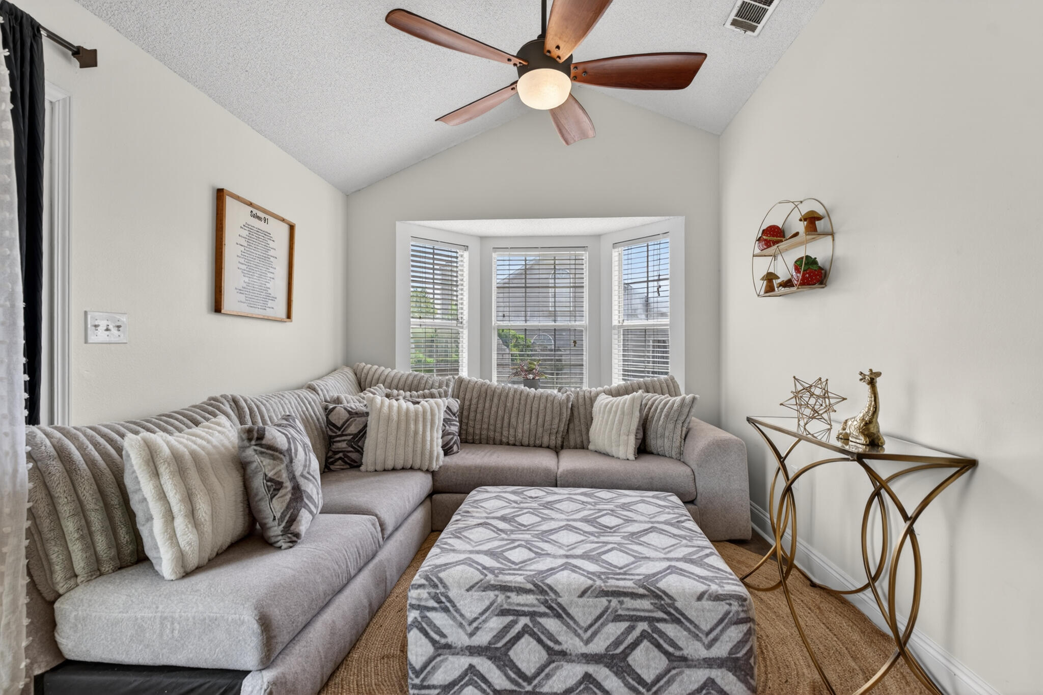 1220 Lexie Drive