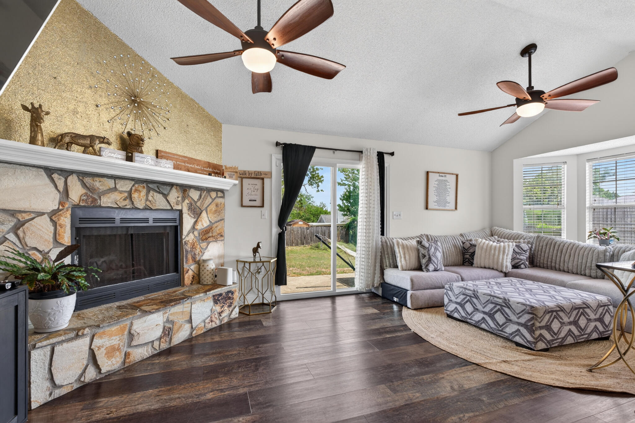 1220 Lexie Drive
