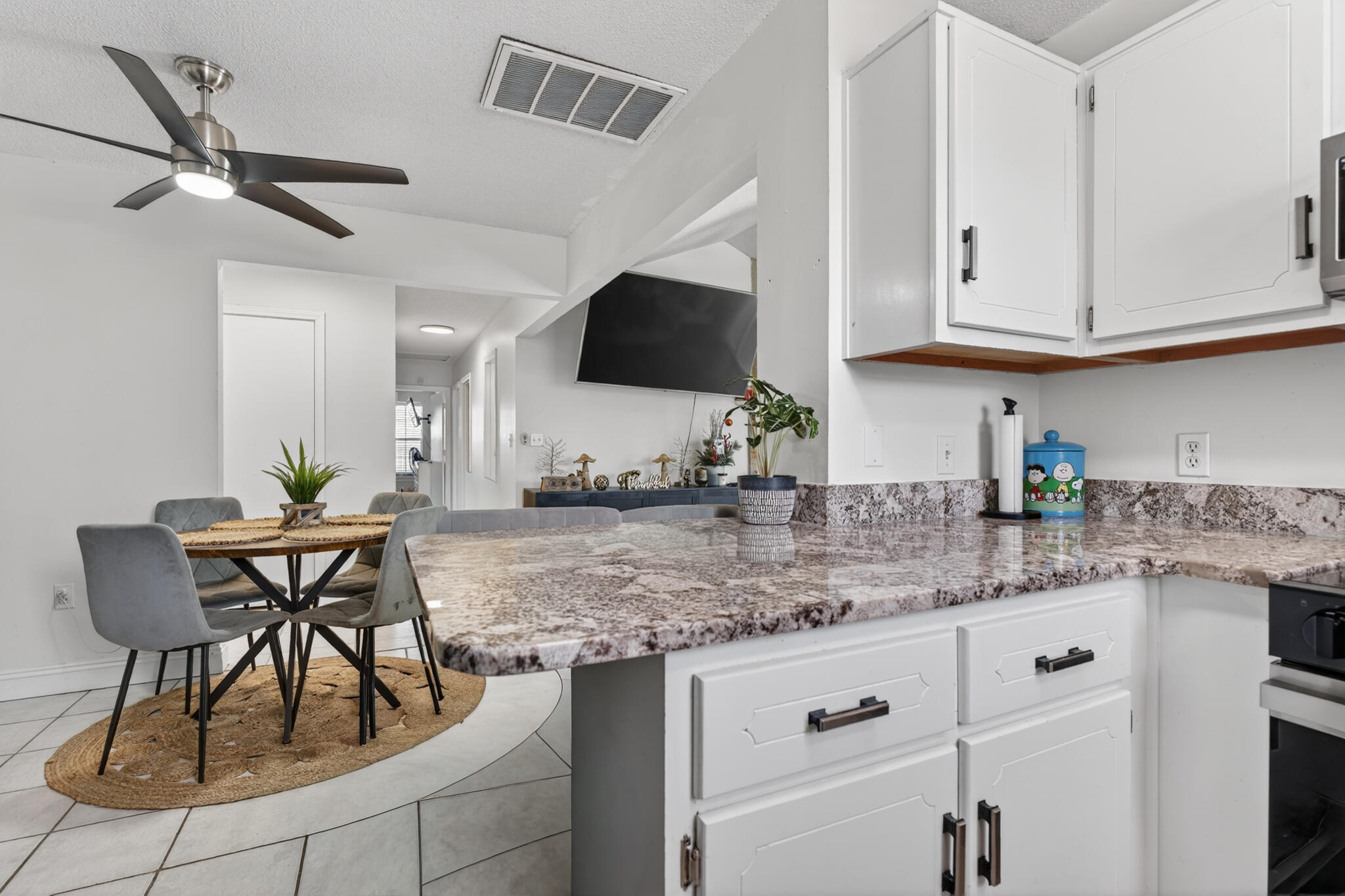 1220 Lexie Drive