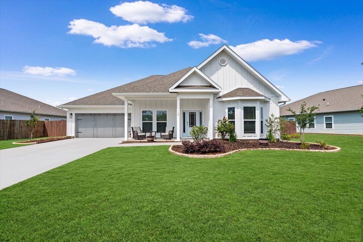 110 E Oak Trees Lane