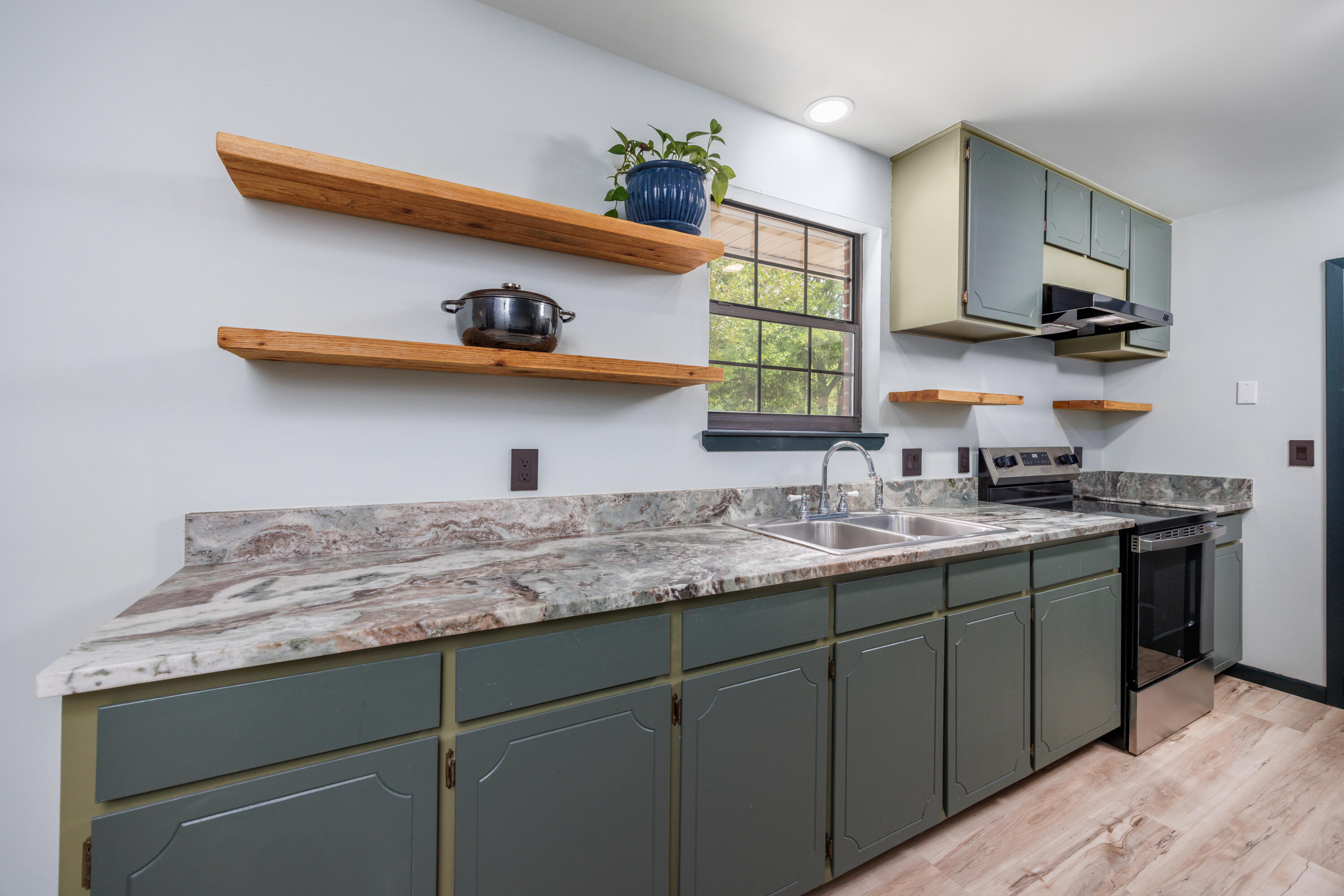 955 Bob Mccaskill Drive, DeFuniak Springs