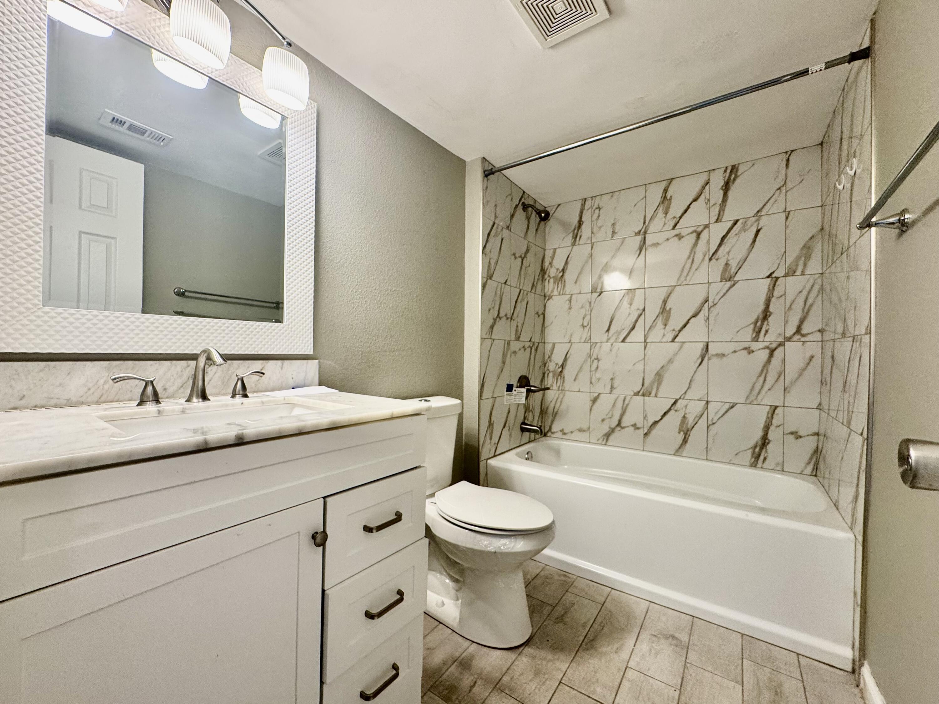 401 NW Marshall Court 2