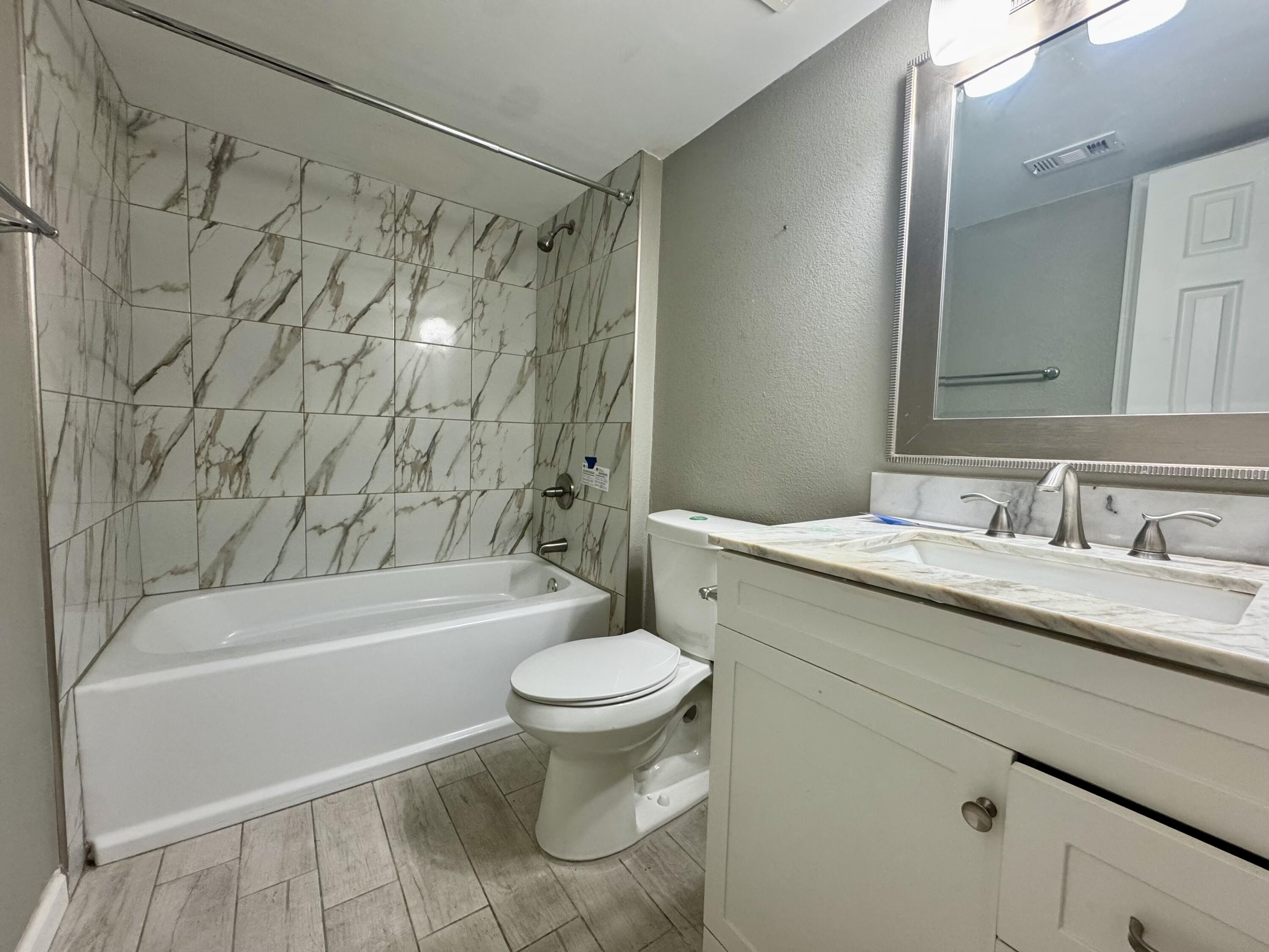 401 NW Marshall Court 2