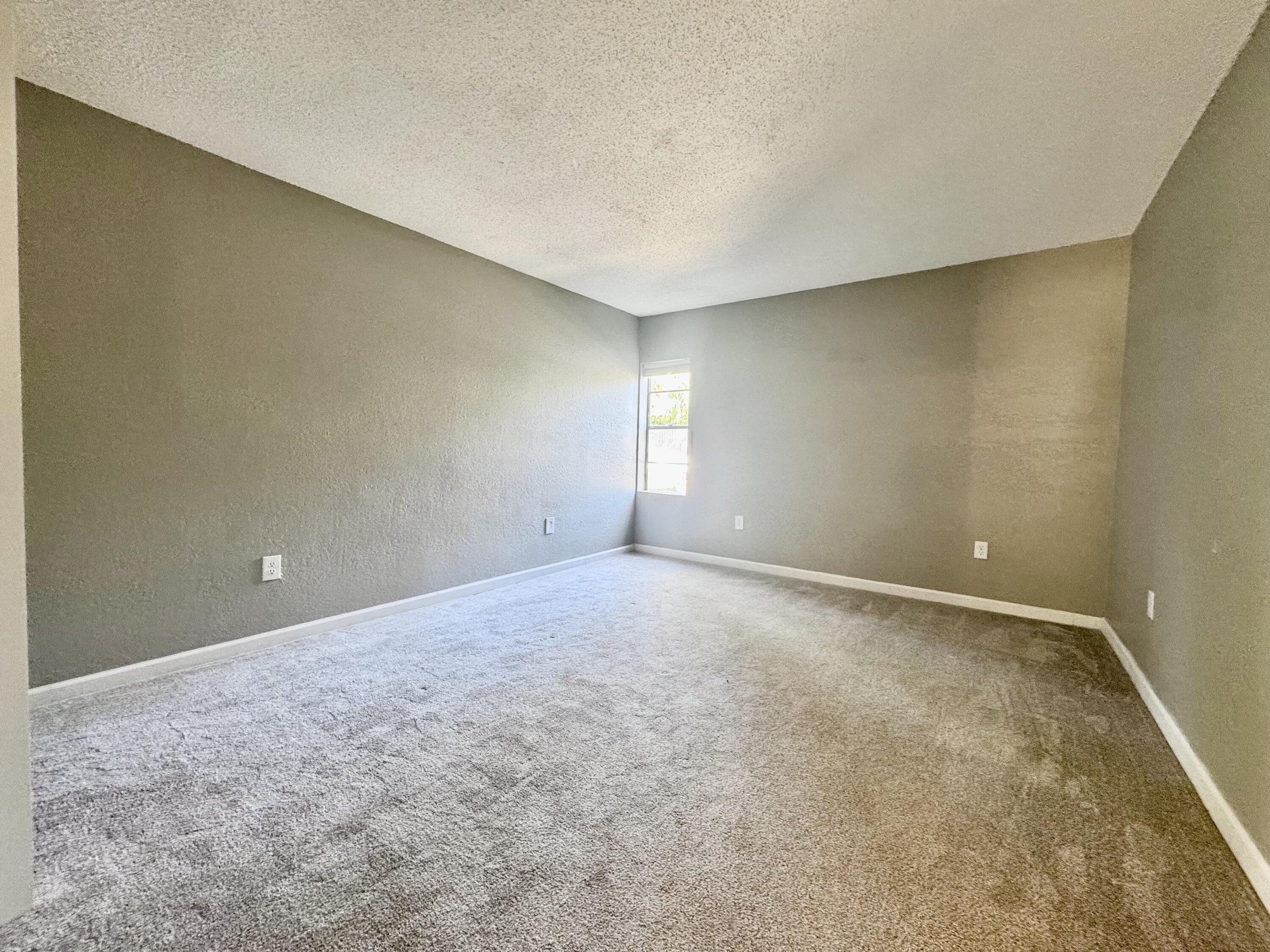 401 NW Marshall Court 2