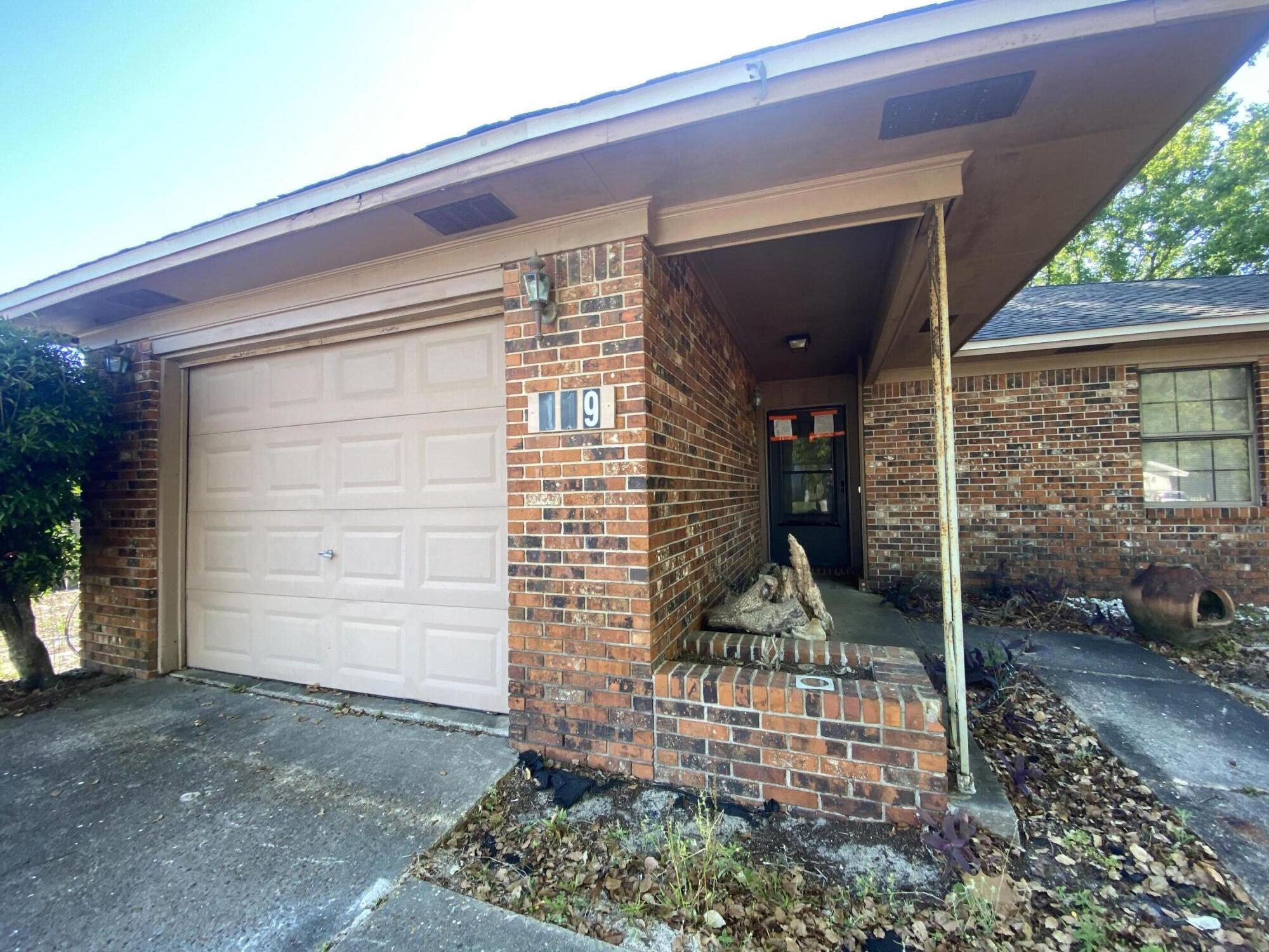 119 Escanaba Avenue