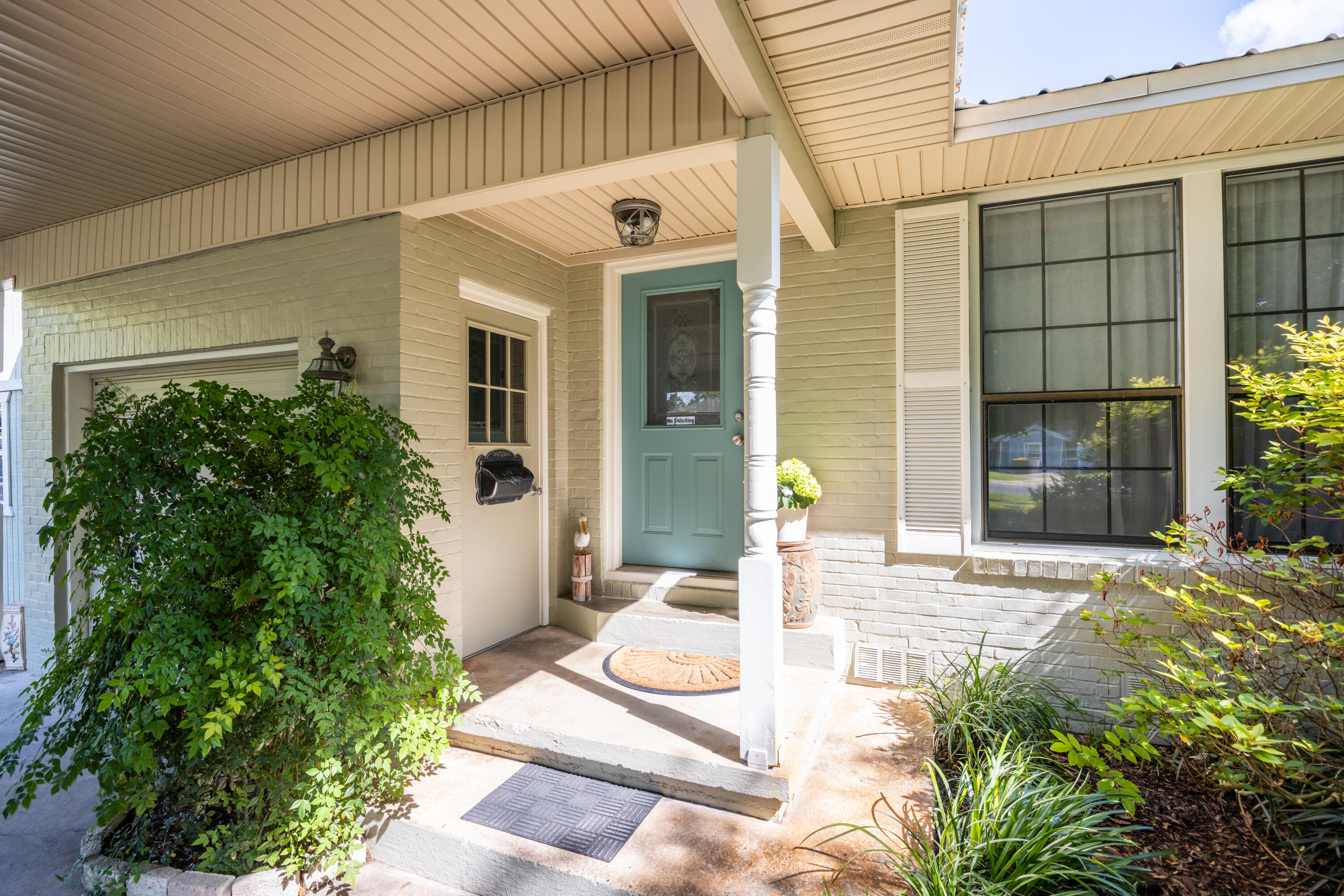 239 Beachview Drive