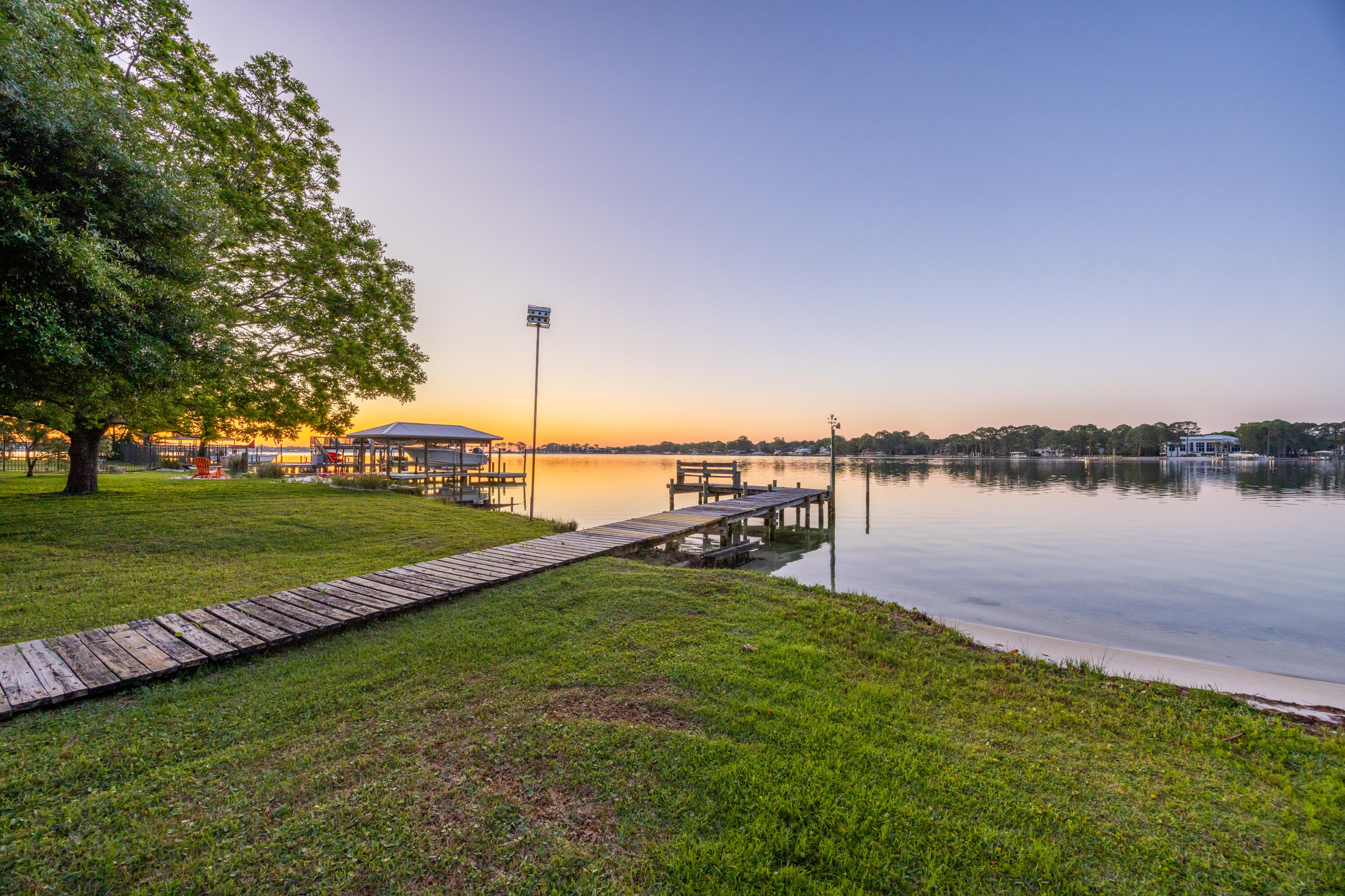 239 Beachview Drive