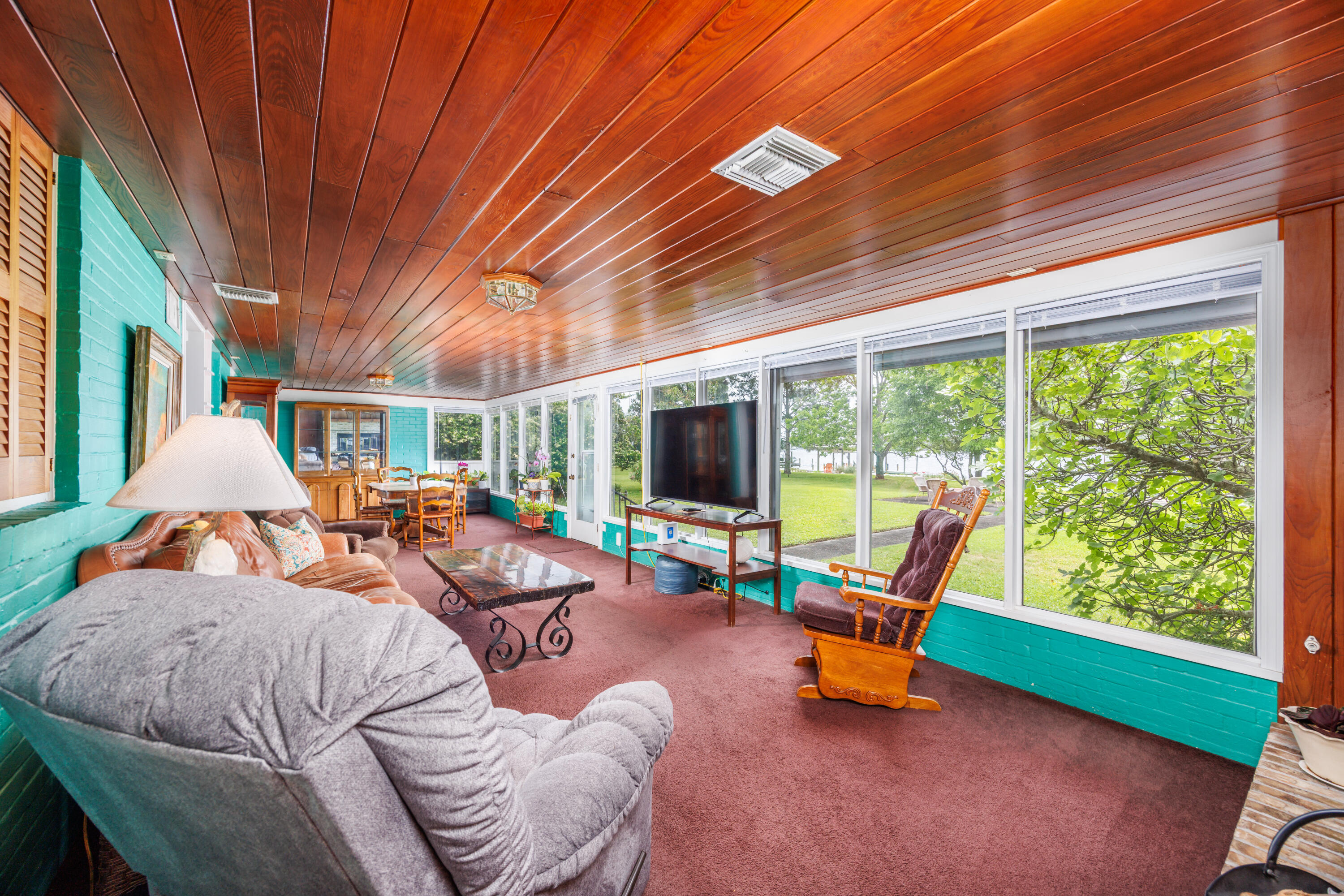 239 Beachview Drive