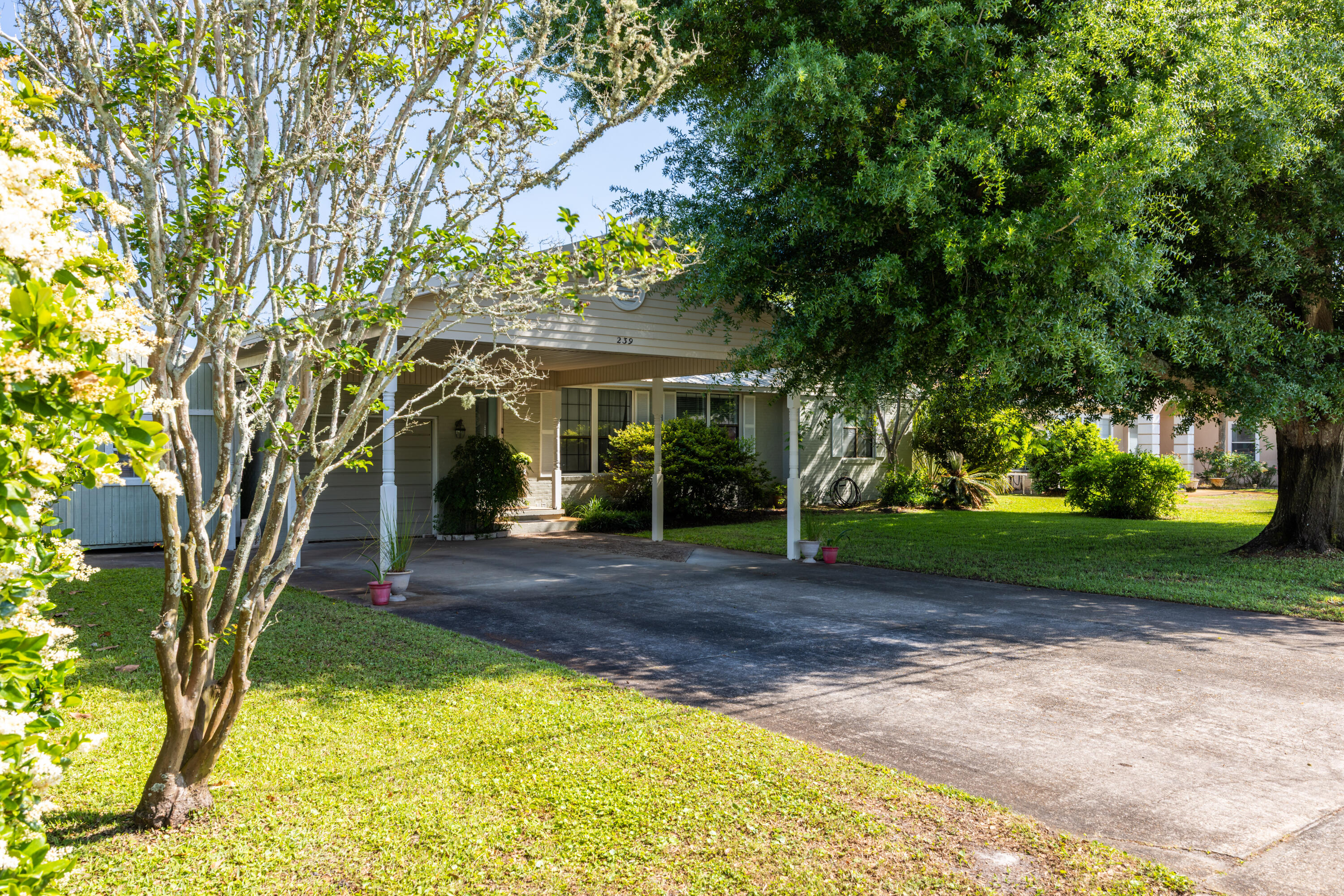 239 Beachview Drive