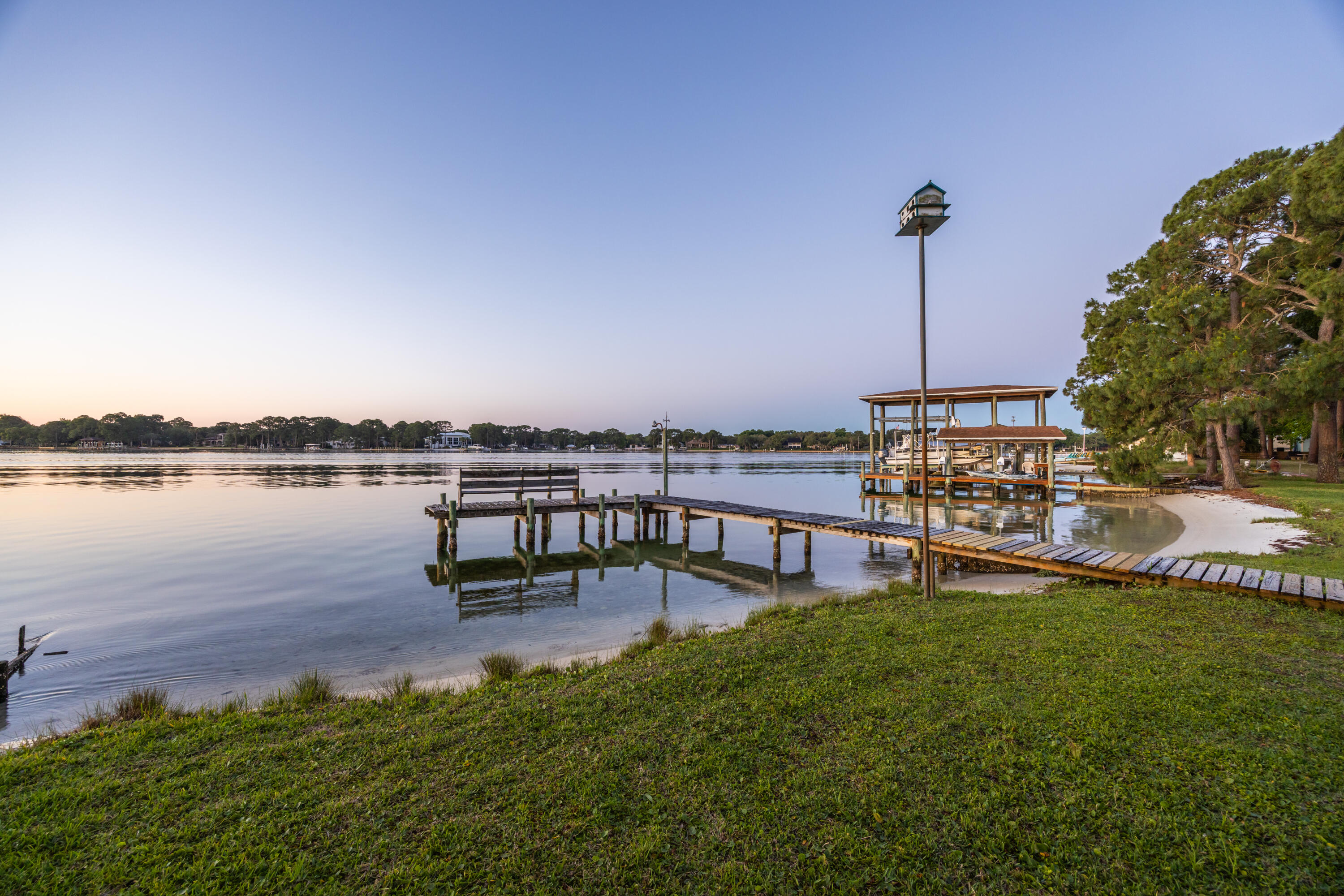 239 Beachview Drive