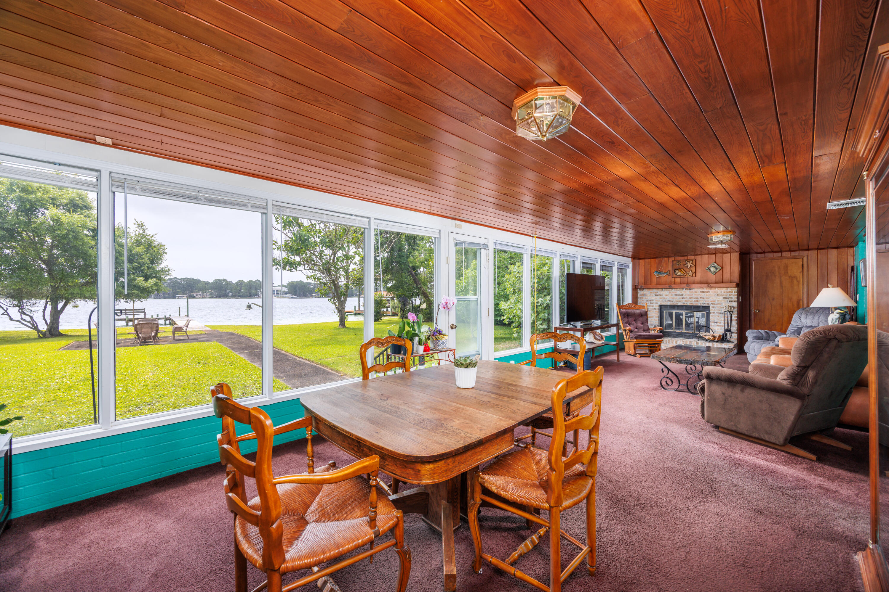 239 Beachview Drive