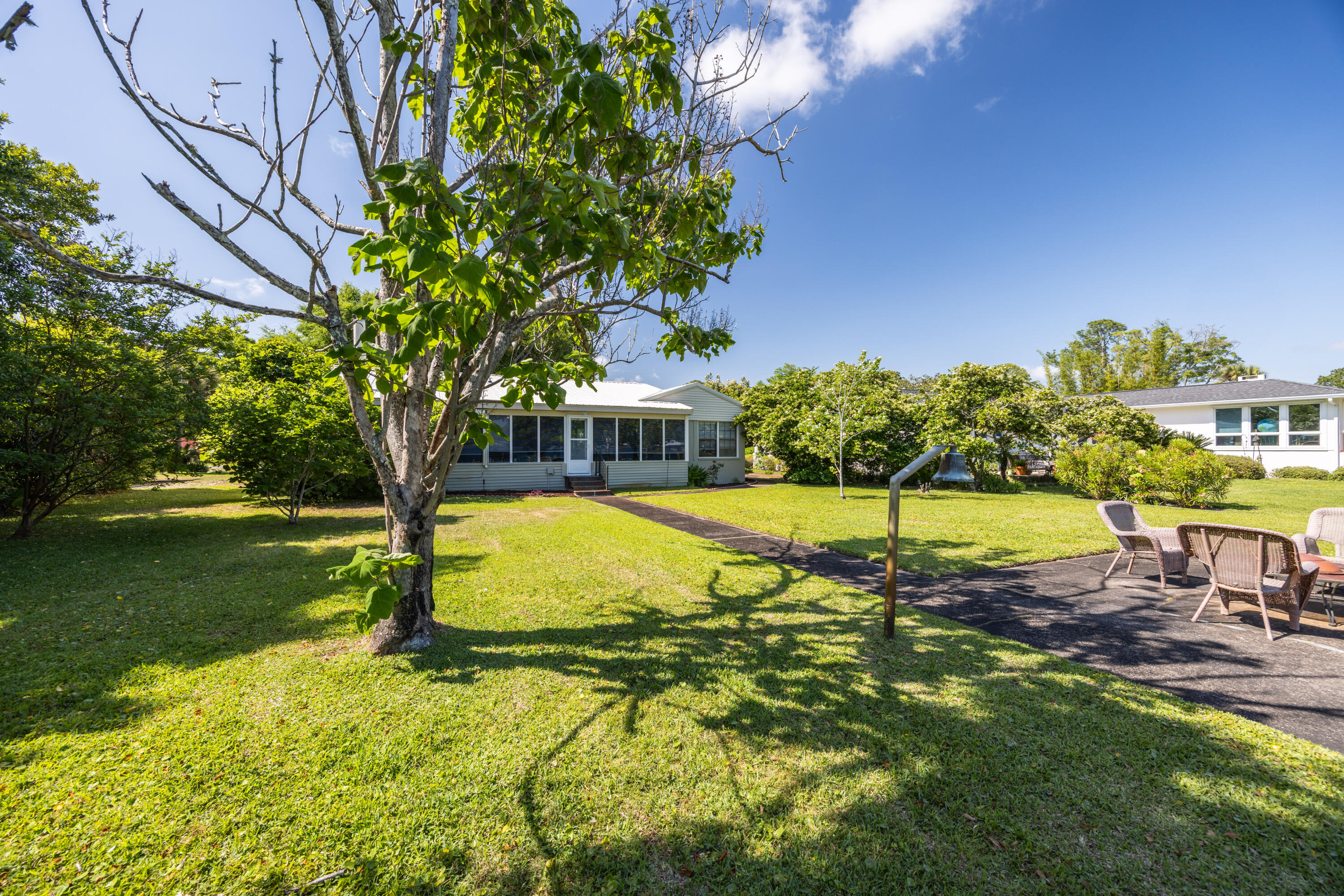 239 Beachview Drive