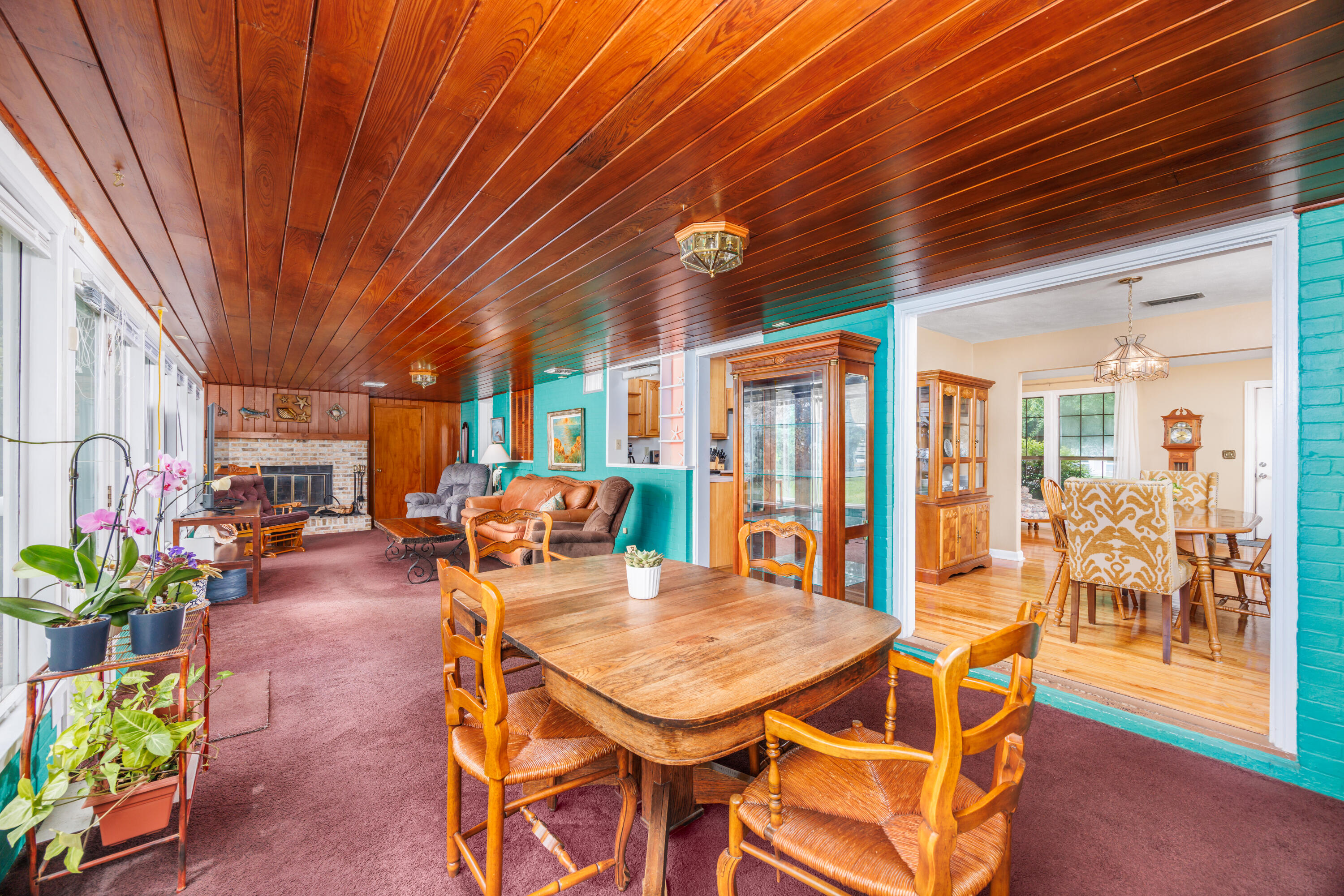 239 Beachview Drive