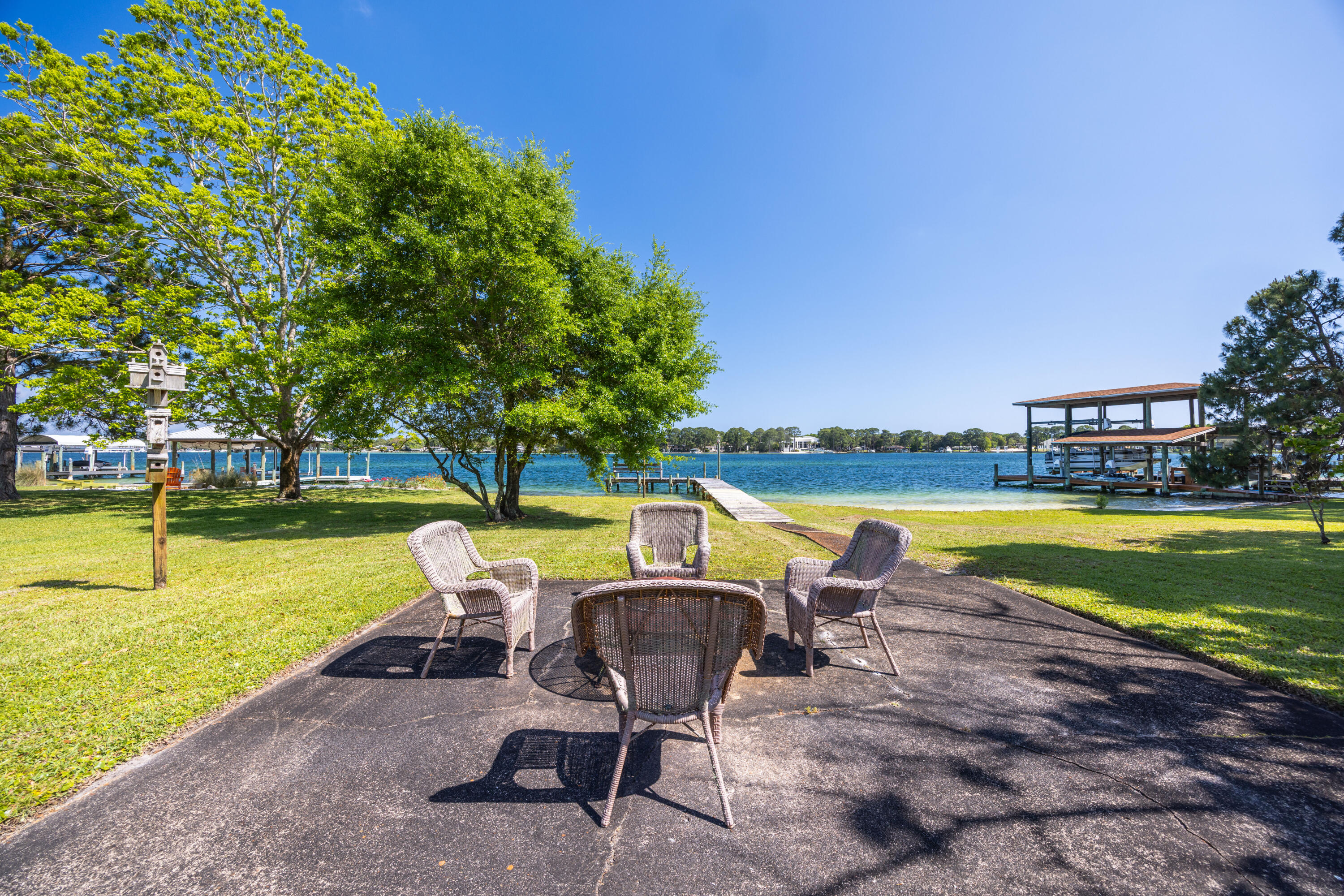 239 Beachview Drive