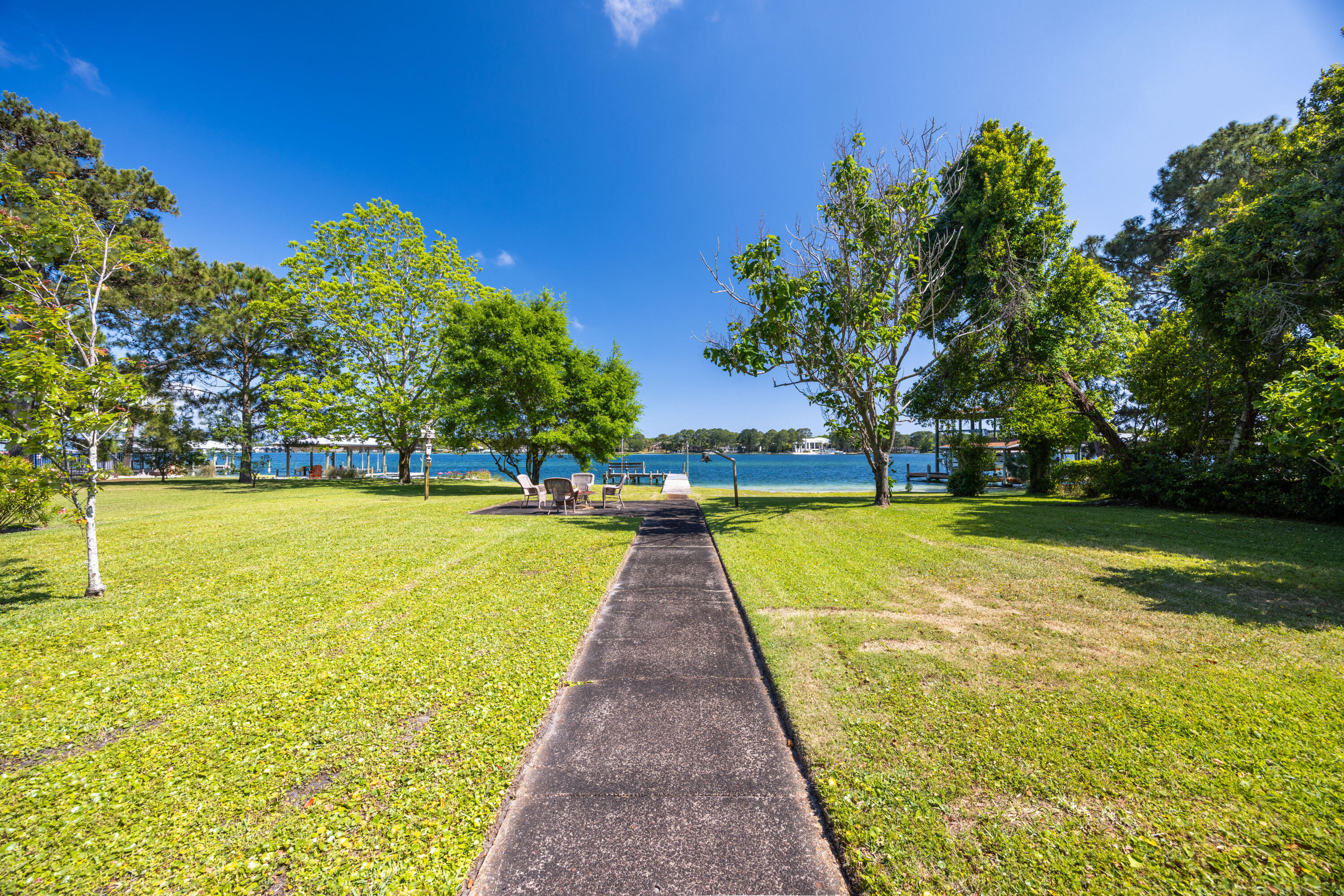 239 Beachview Drive
