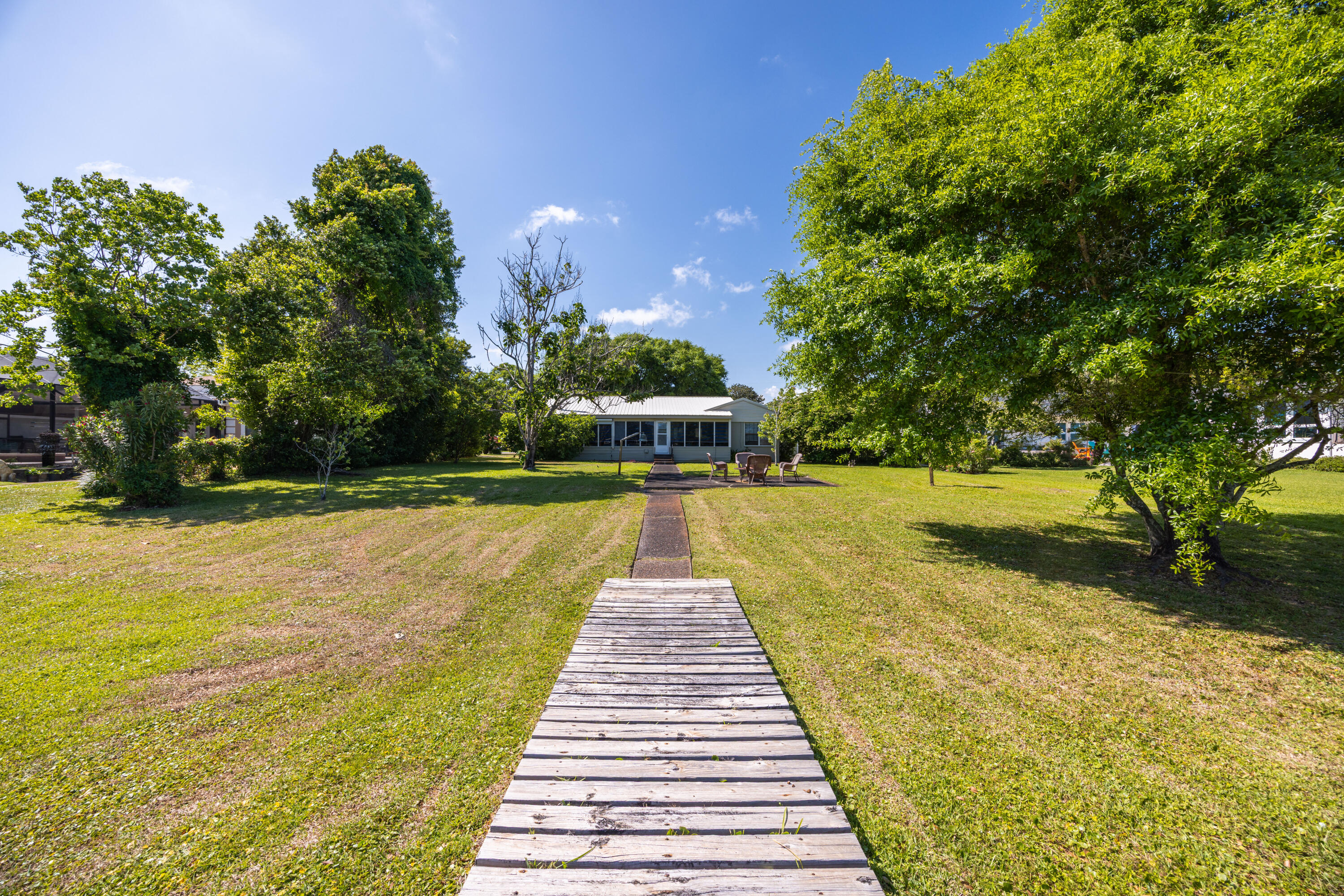239 Beachview Drive