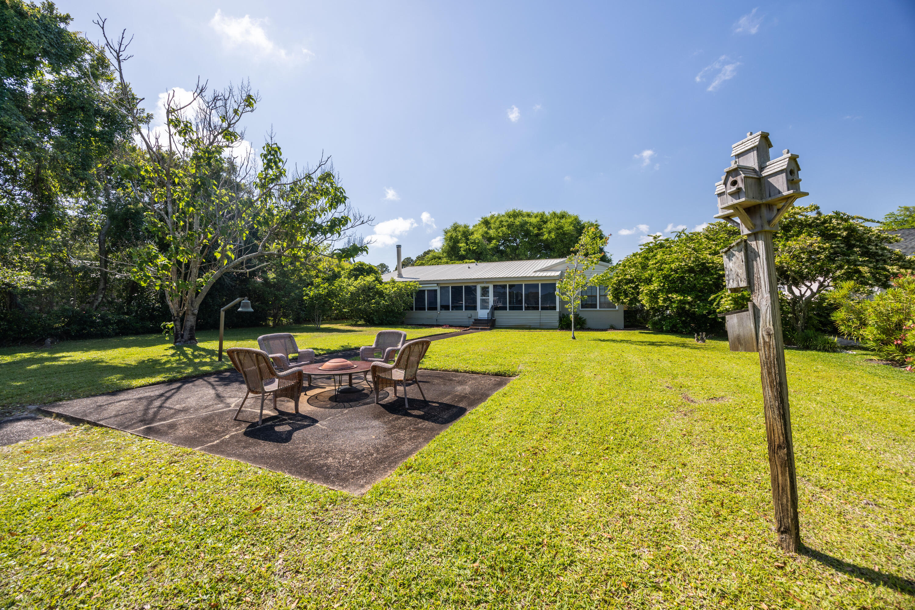 239 Beachview Drive