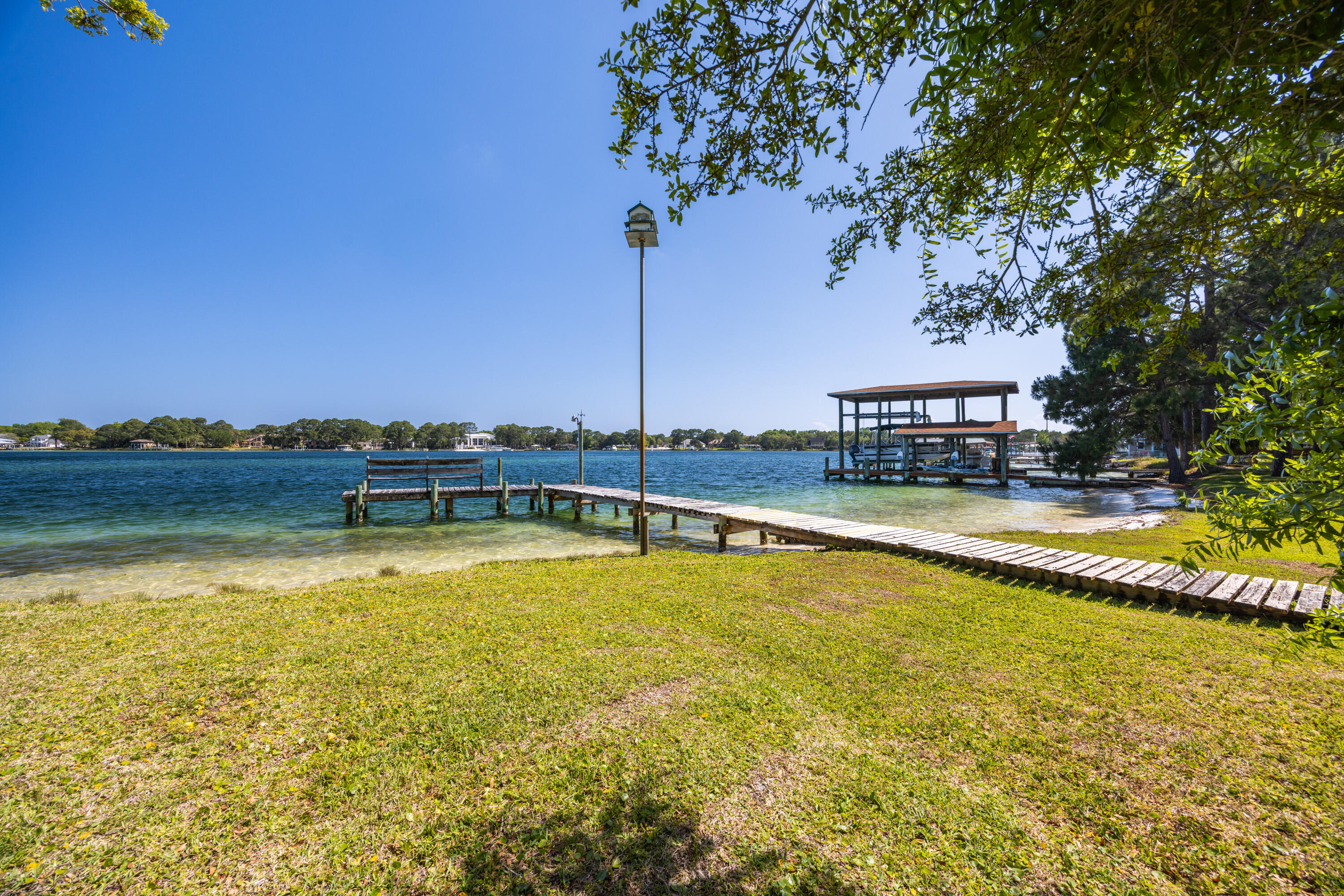 239 Beachview Drive