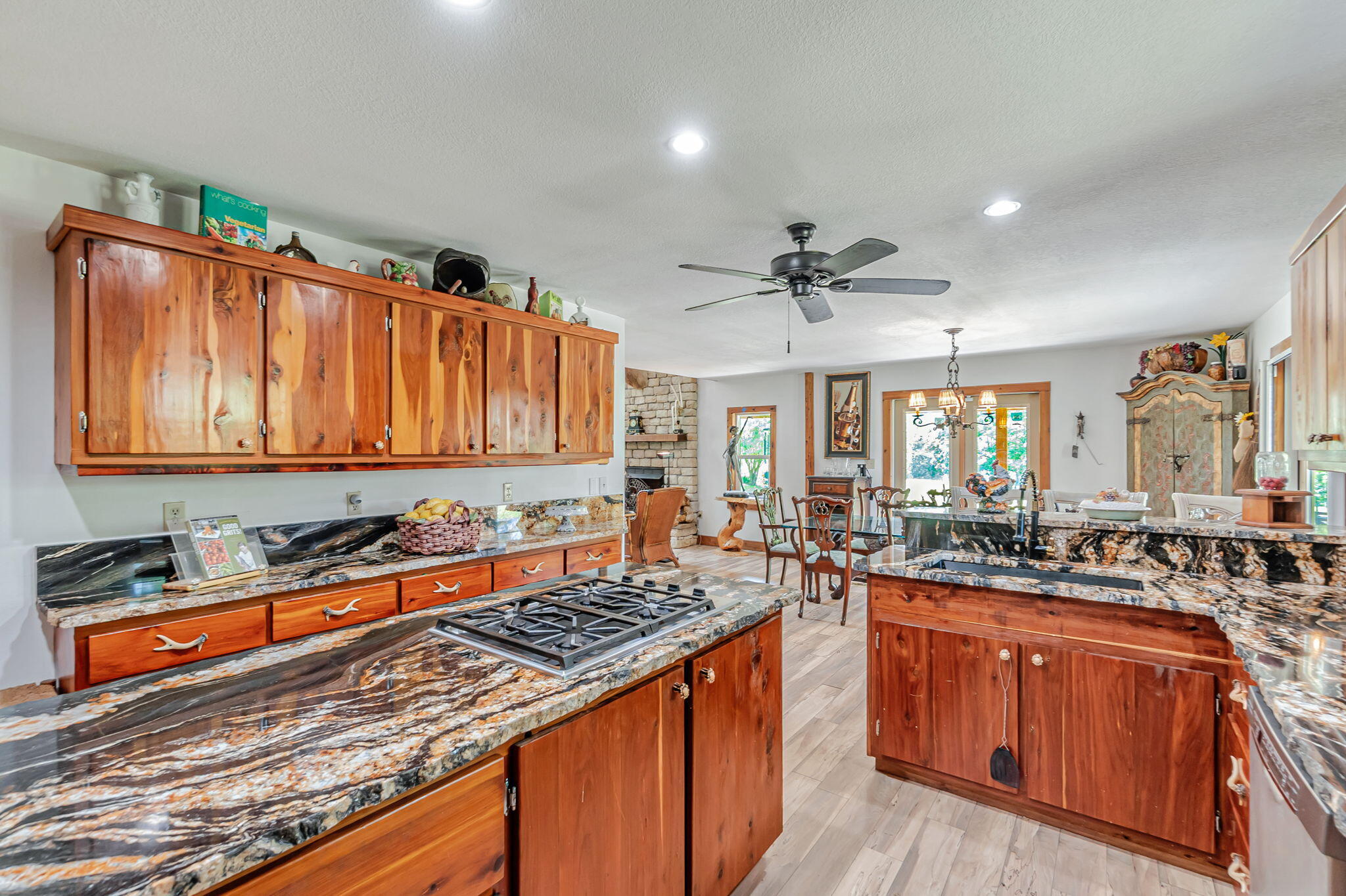 6935 Beau Chene Lane