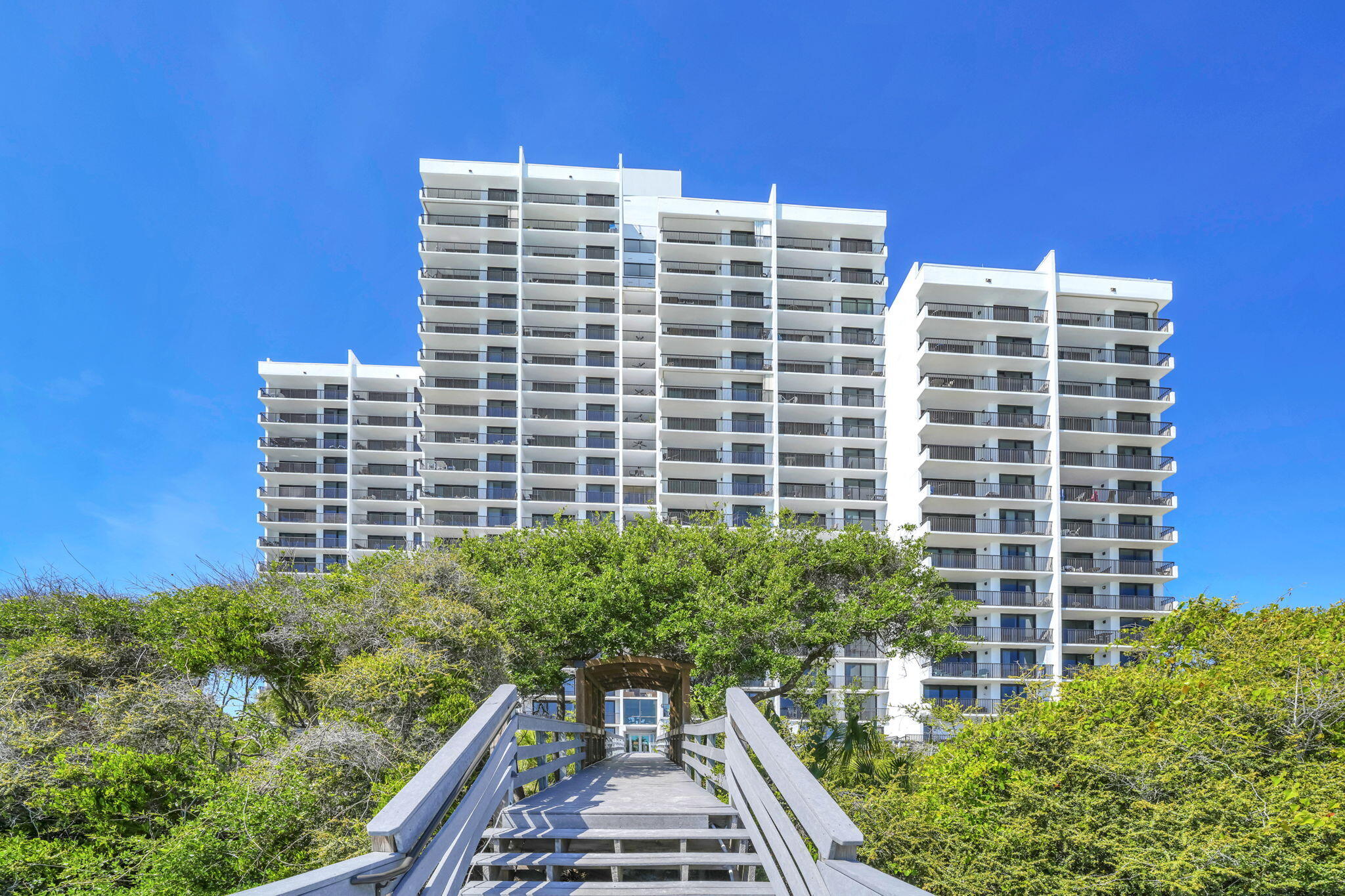 4100 E County Highway 30A UNIT 702