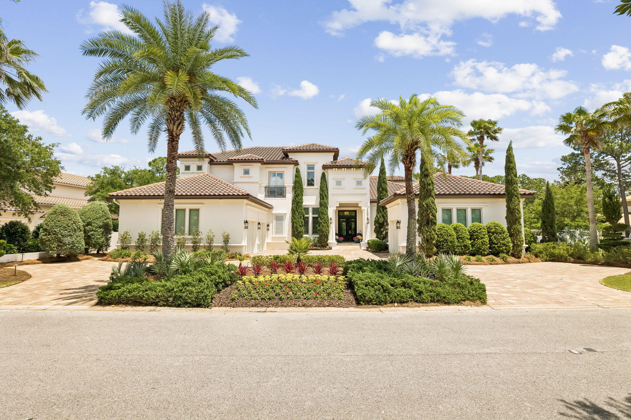 3203 Bay Estates Circle