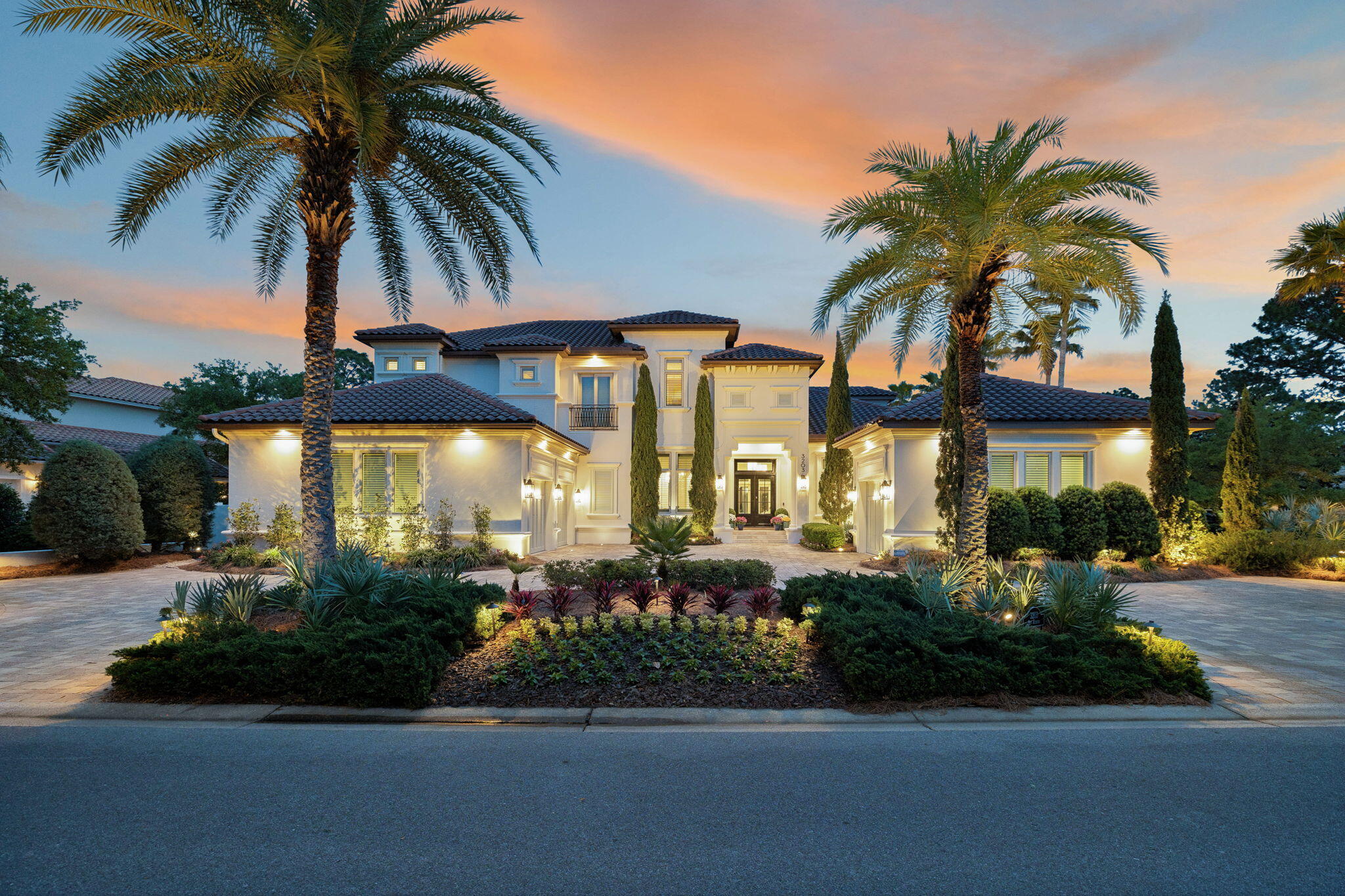 3203 Bay Estates Circle